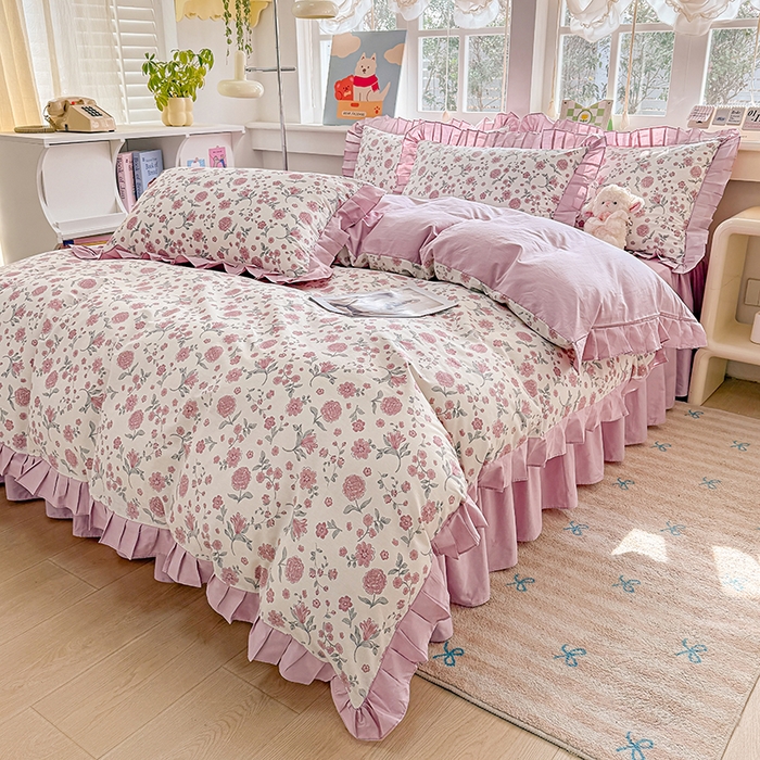 91家纺网 家纺一手货源 找家纺 缦彩 2026新款纯棉花卉公主风大花边床裙四件套 时花令-红