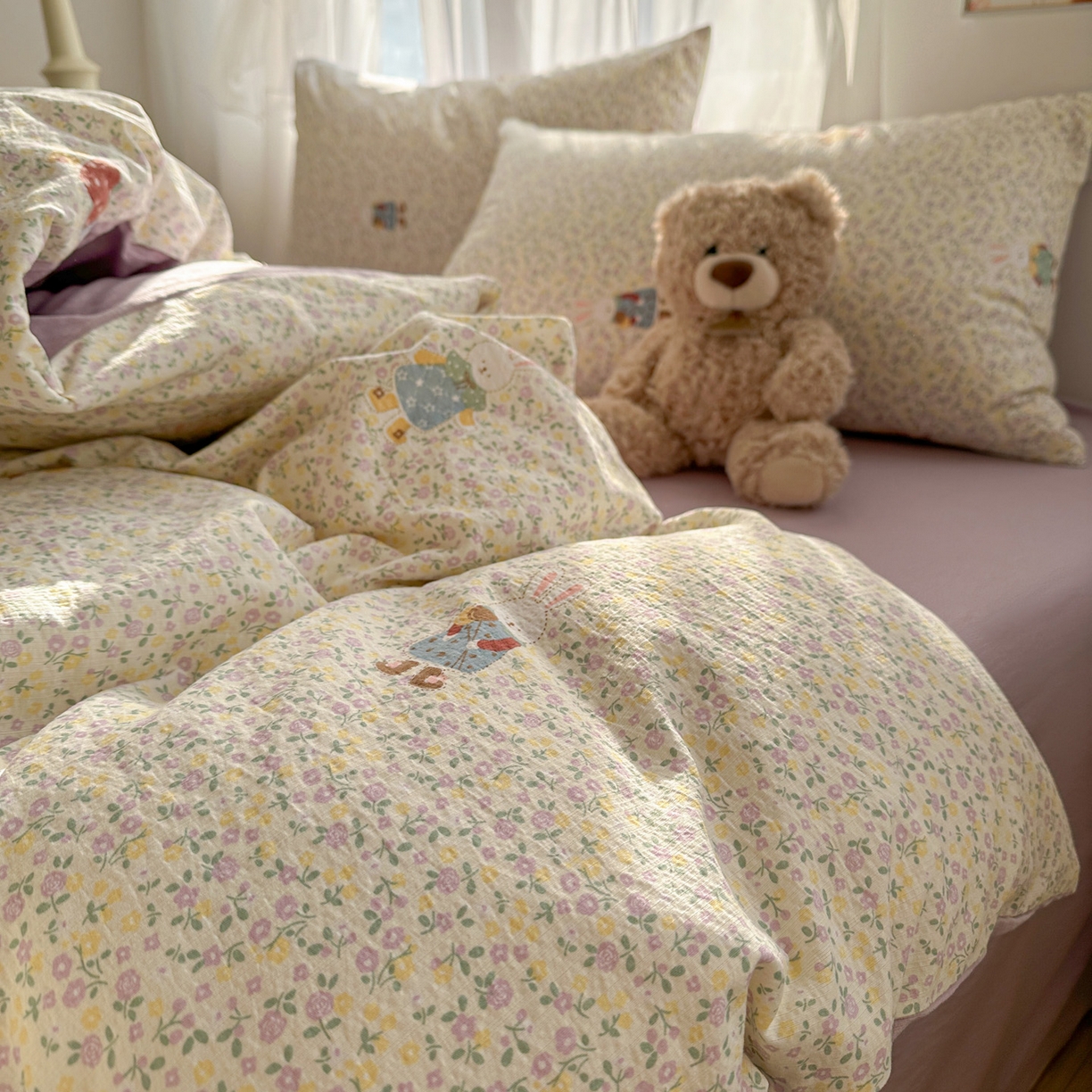 91家纺网 家纺一手货源 找家纺 赫然家纺 2026春夏新款云感皱皱纱单枕套 枕套单件 花海兔