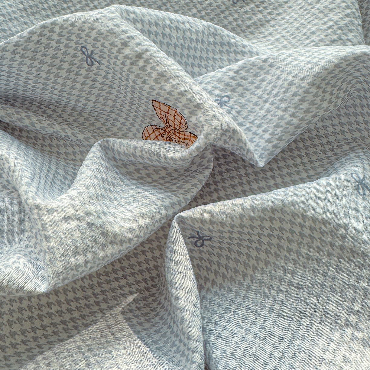 91家纺网 家纺一手货源 找家纺 竹合家纺 2026春夏新品高克重A类泡芙纱泡泡皱皱纱四件套 禾里