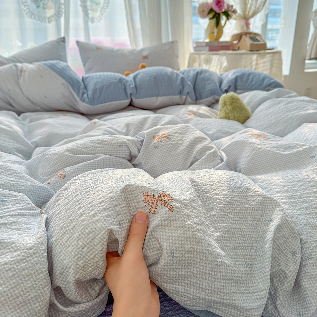 91家纺网 家纺一手货源 找家纺 竹合家纺 2026春夏新品高克重A类泡芙纱泡泡皱皱纱四件套 禾里