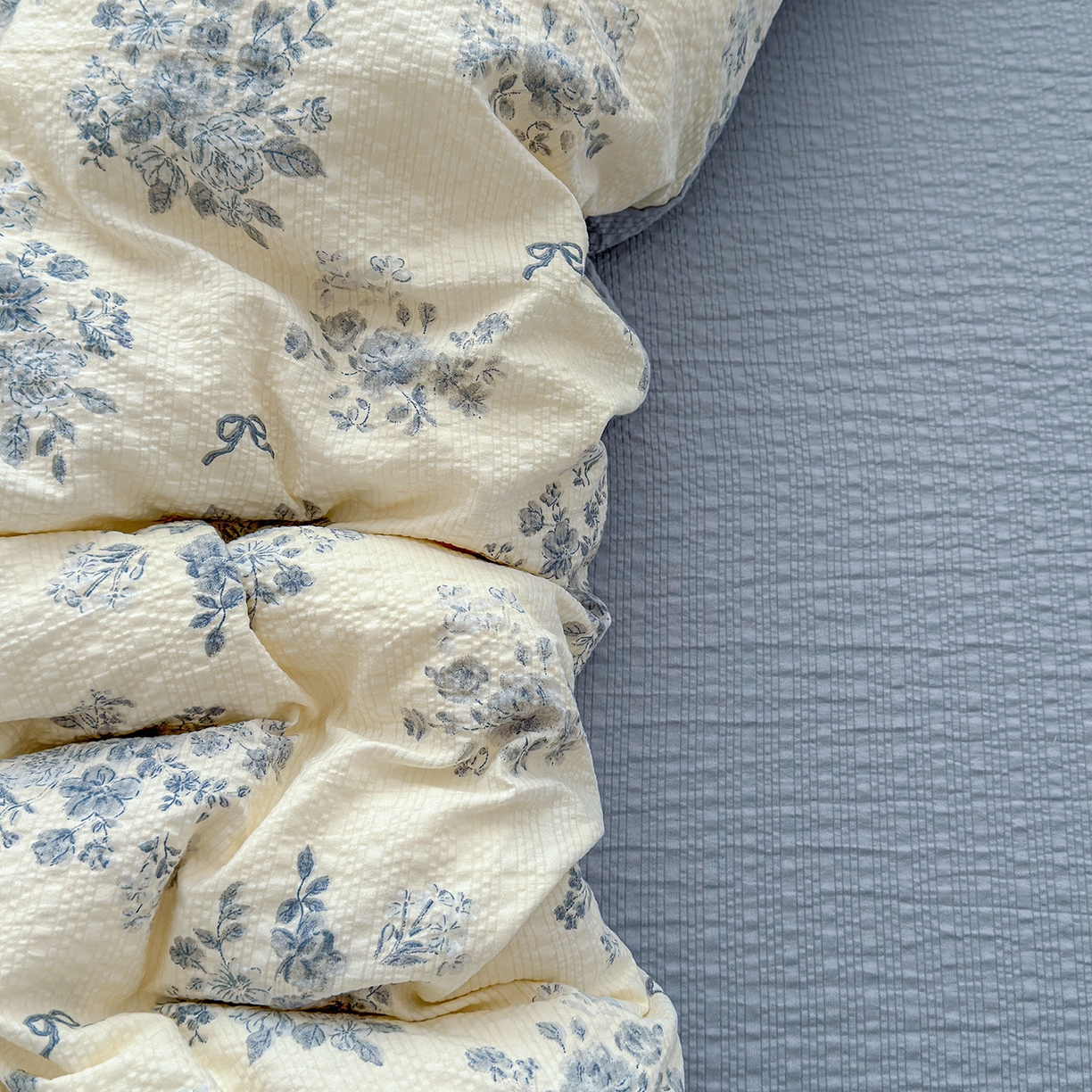 91家纺网 家纺一手货源 找家纺 竹合家纺 2026春夏新品高克重A类泡芙纱泡泡皱皱纱四件套 西雅图