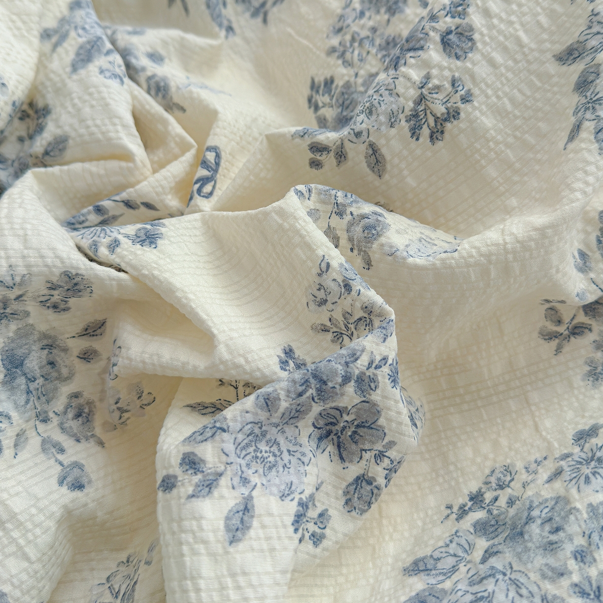 91家纺网 家纺一手货源 找家纺 竹合家纺 2026春夏新品高克重A类泡芙纱泡泡皱皱纱四件套 西雅图