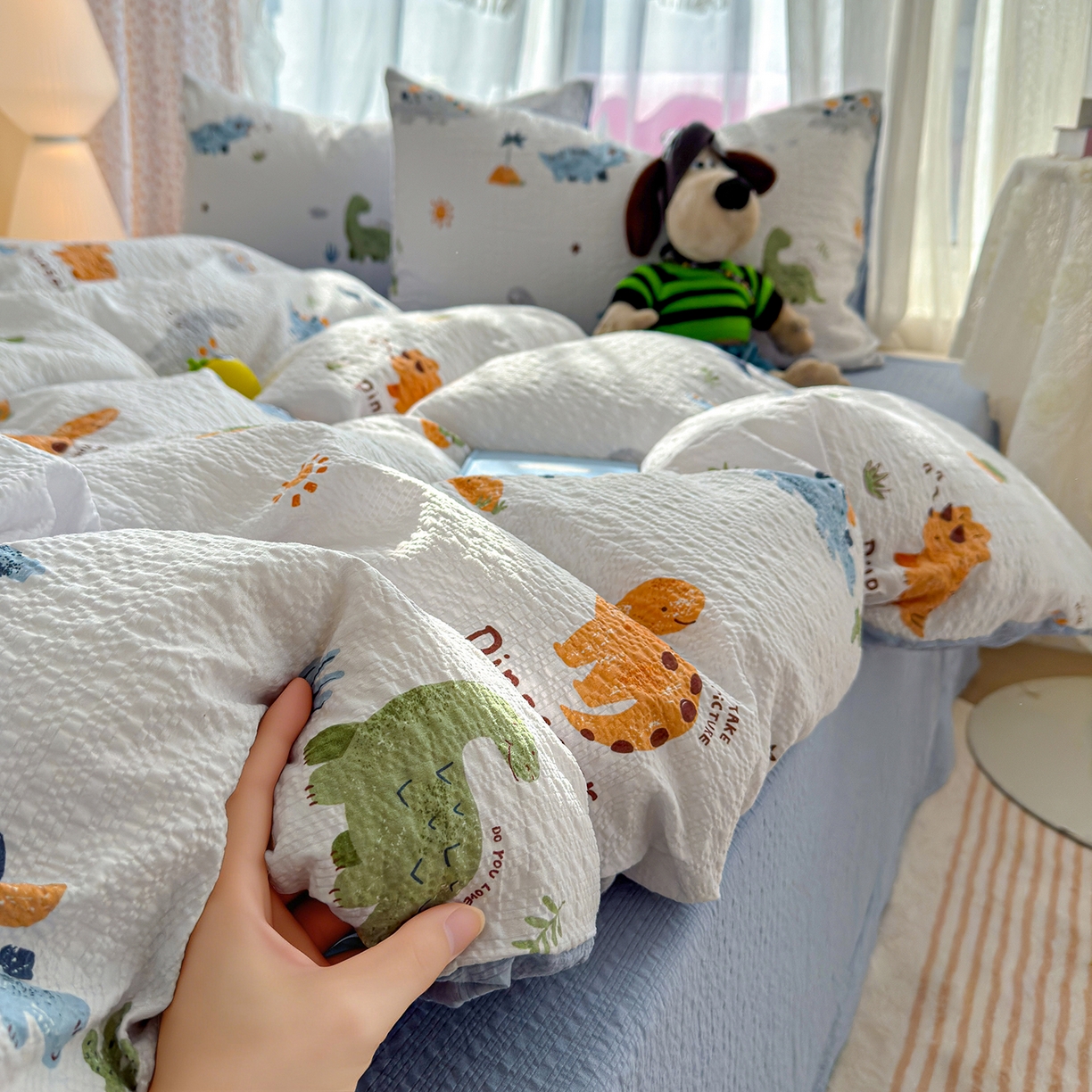 91家纺网 家纺一手货源 找家纺 竹合家纺 2026春夏新品高克重A类泡芙纱泡泡皱皱纱四件套 侏罗纪