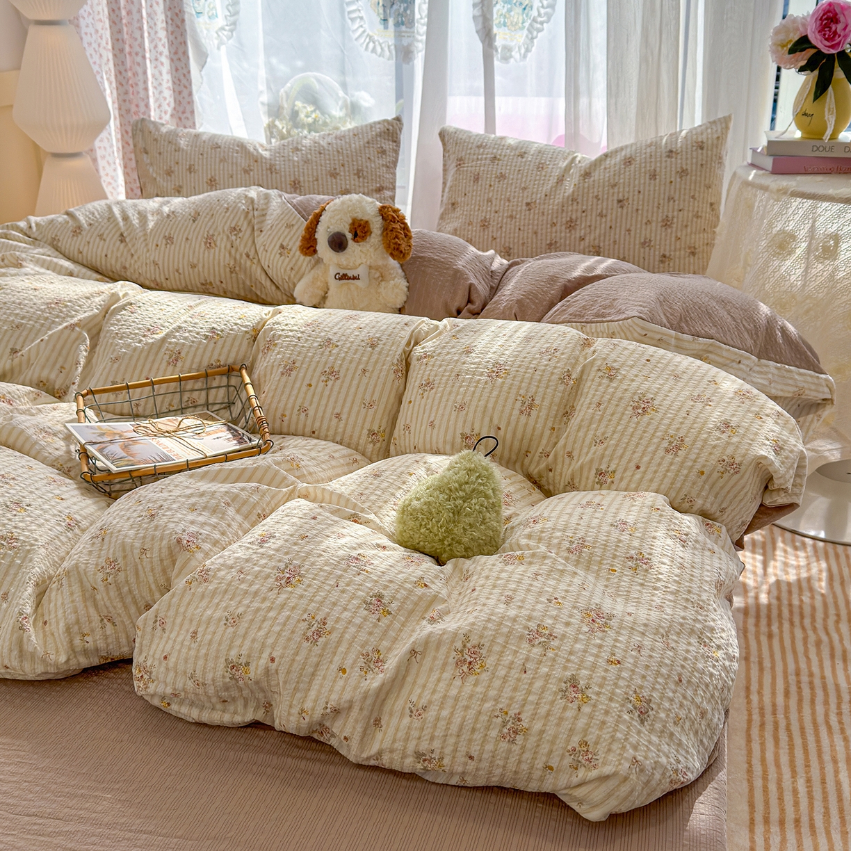 91家纺网 家纺一手货源 找家纺 竹合家纺 2026春夏新品高克重A类泡芙纱泡泡皱皱纱四件套 浅唱花语