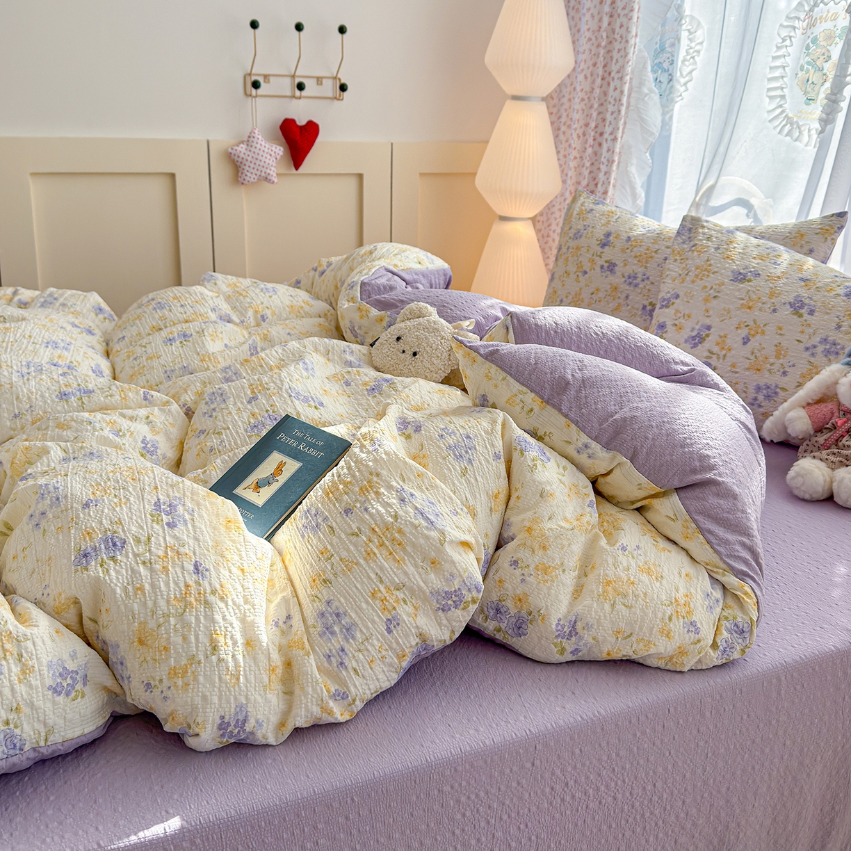 91家纺网 家纺一手货源 找家纺 竹合家纺 2026春夏新品高克重A类泡芙纱泡泡皱皱纱四件套 紫萱花开