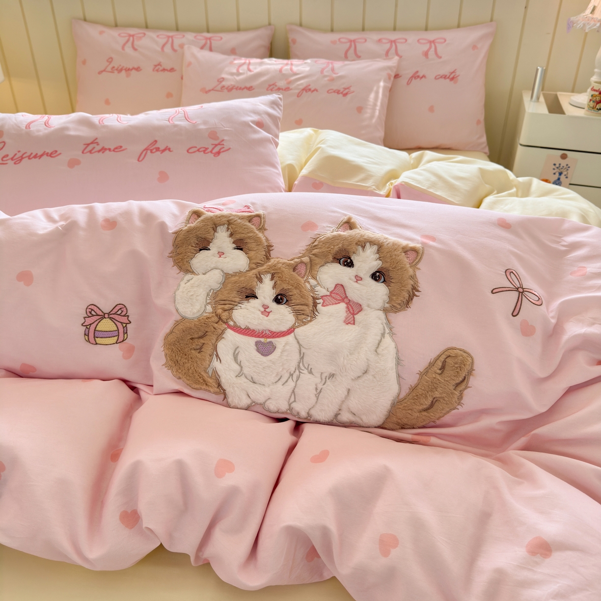 优彩 2026新款全棉数码印花毛巾绣贴布绣四件套 猫咪团子