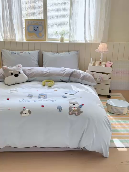 91家纺网 家纺一手货源 找家纺 优彩 2026新款全棉数码印花毛巾绣贴布绣四件套 甜心狗狗