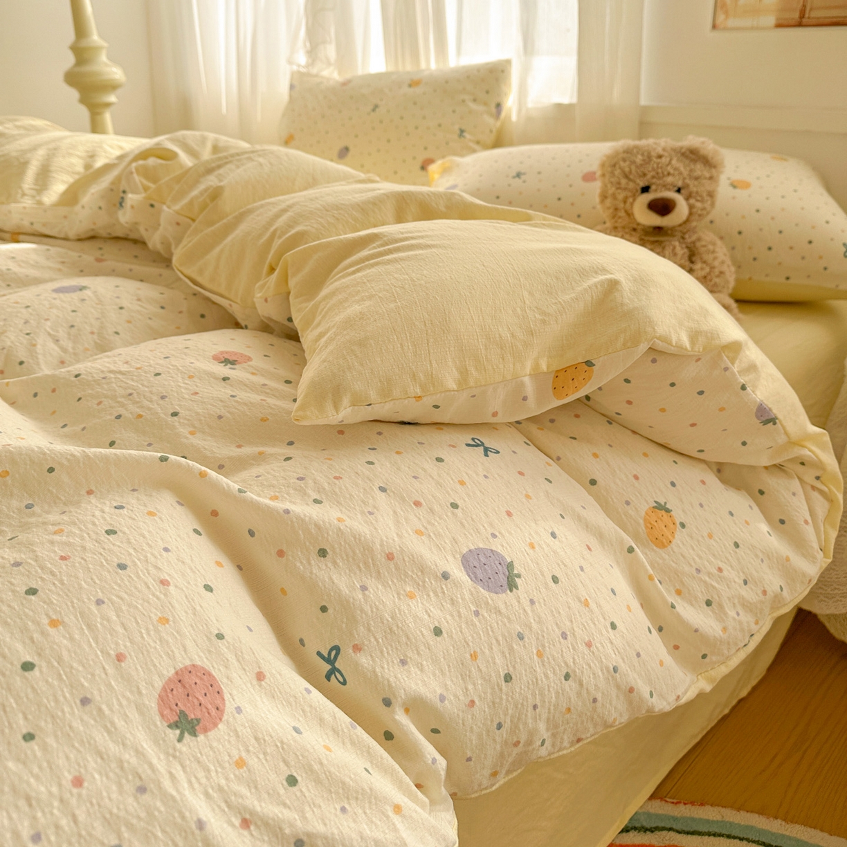 91家纺网 家纺一手货源 找家纺 赫然家纺 2026春夏新款云感皱皱纱四件套套件 草莓多多