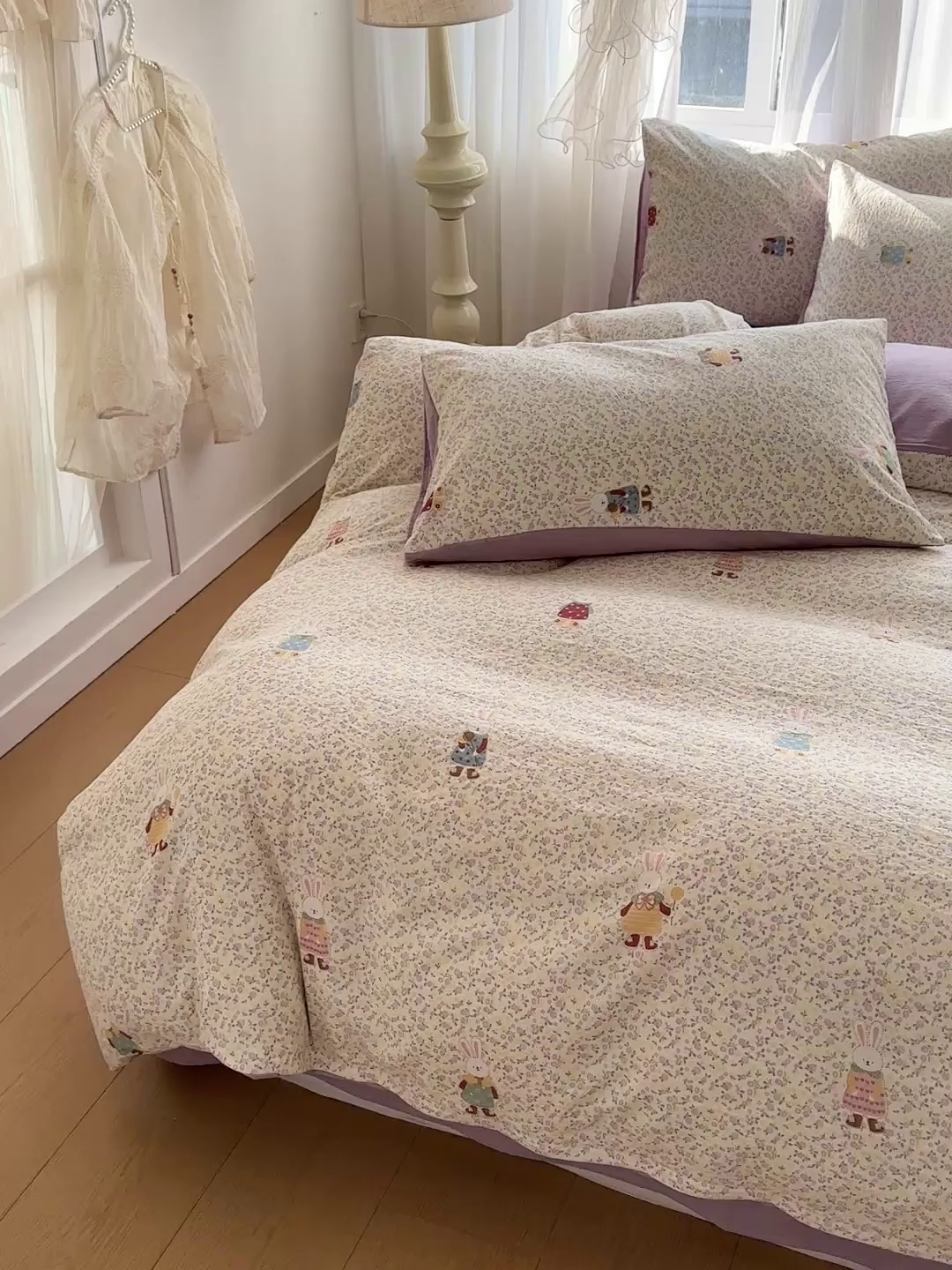 91家纺网 家纺一手货源 找家纺 赫然家纺 2026春夏新款云感皱皱纱四件套套件 花海兔