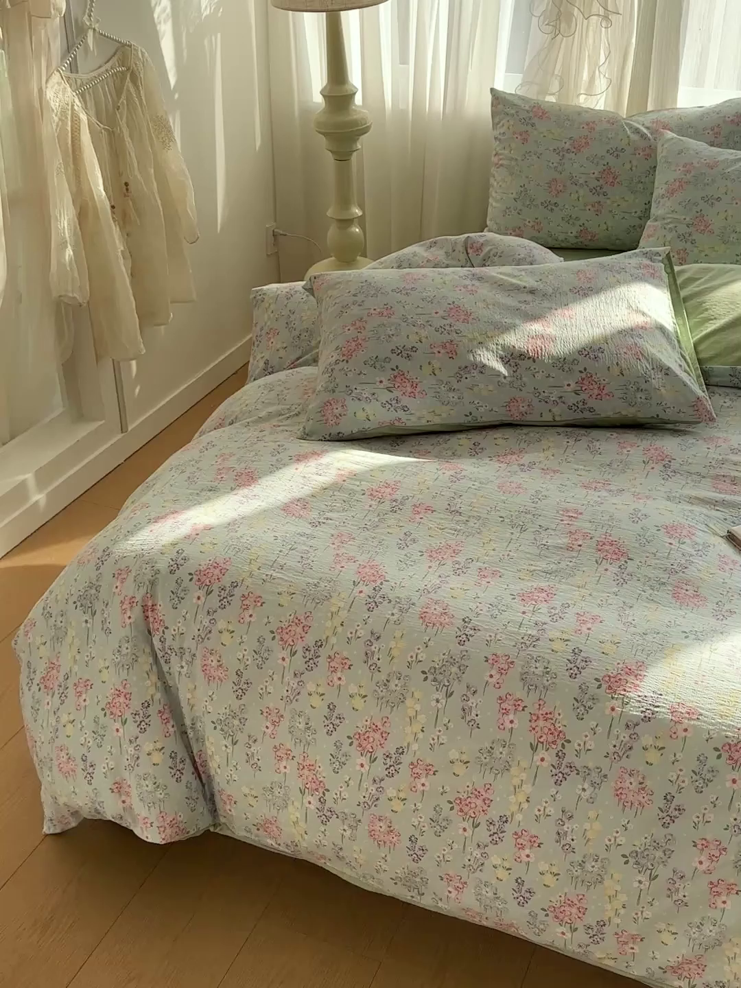 91家纺网 家纺一手货源 找家纺 赫然家纺 2026春夏新款云感皱皱纱四件套套件 花开半夏