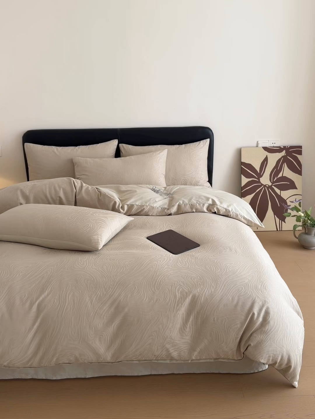 91家纺网 家纺一手货源 找家纺 优彩 2026春夏新款60支浮雕提花全棉纯棉四件套 流光