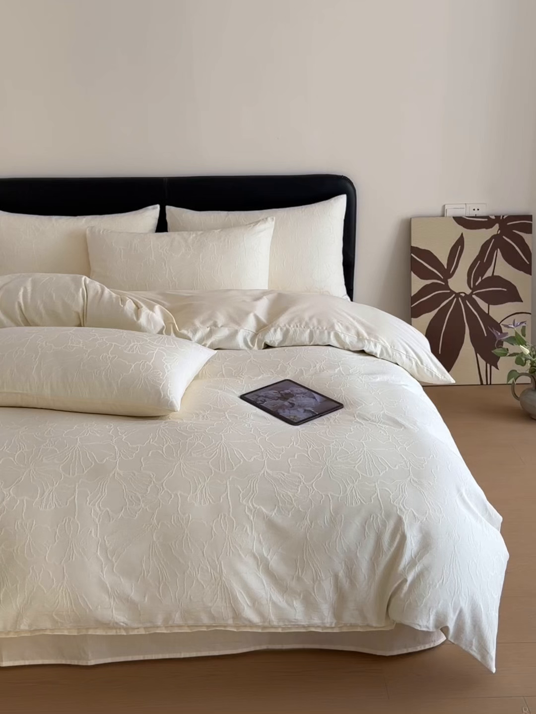 91家纺网 家纺一手货源 找家纺 优彩 2026春夏新款60支浮雕提花全棉纯棉四件套 山间雾-奶油白