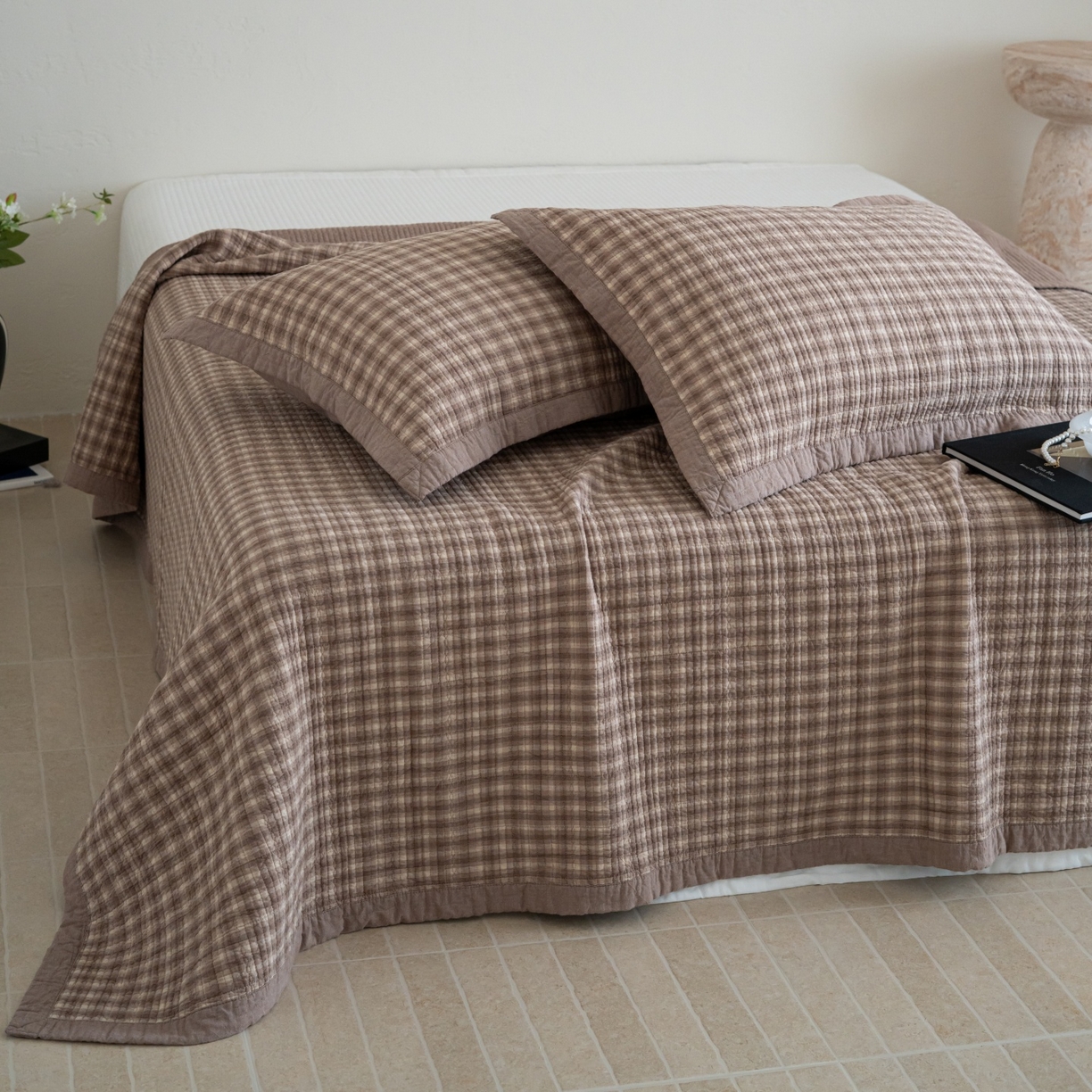 91家纺网 家纺一手货源 找家纺 床盖工厂店 2026新款新疆棉花床盖单品床盖单件三件套 浣花-咖