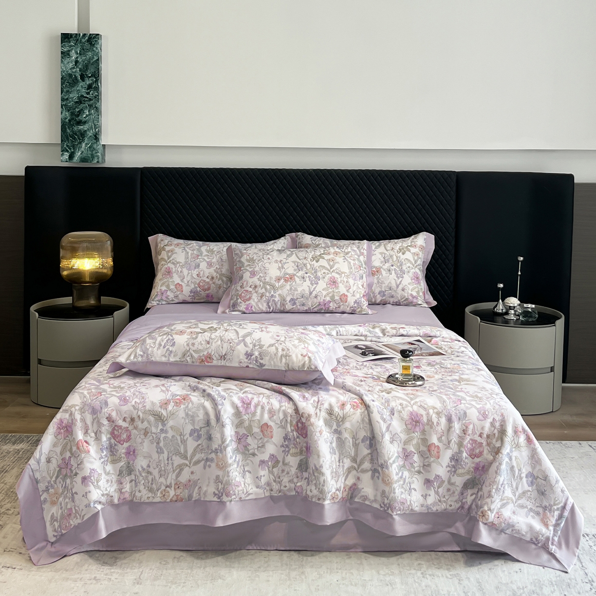 91家纺网 家纺一手货源 找家纺 迷尚家居 2026新款夏被100%莱赛尔数码印花夏被四件套50支天丝夏被 颂旅-夏被款