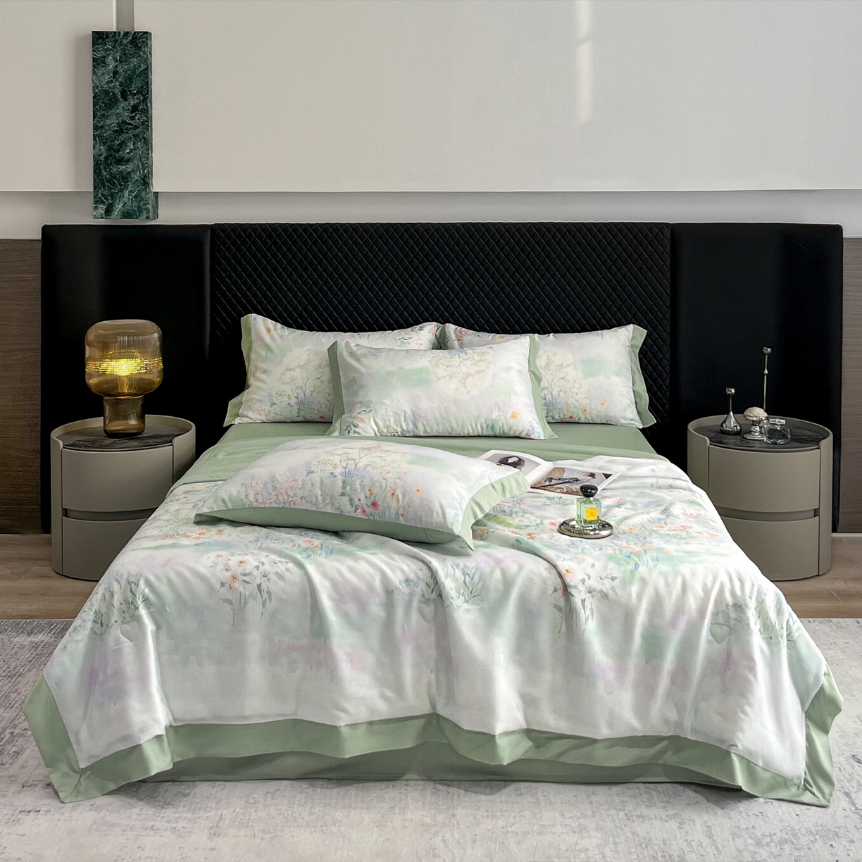 91家纺网 家纺一手货源 找家纺 迷尚家居 2026新款夏被100%莱赛尔数码印花夏被四件套50支天丝夏被 春野序绿-夏被款