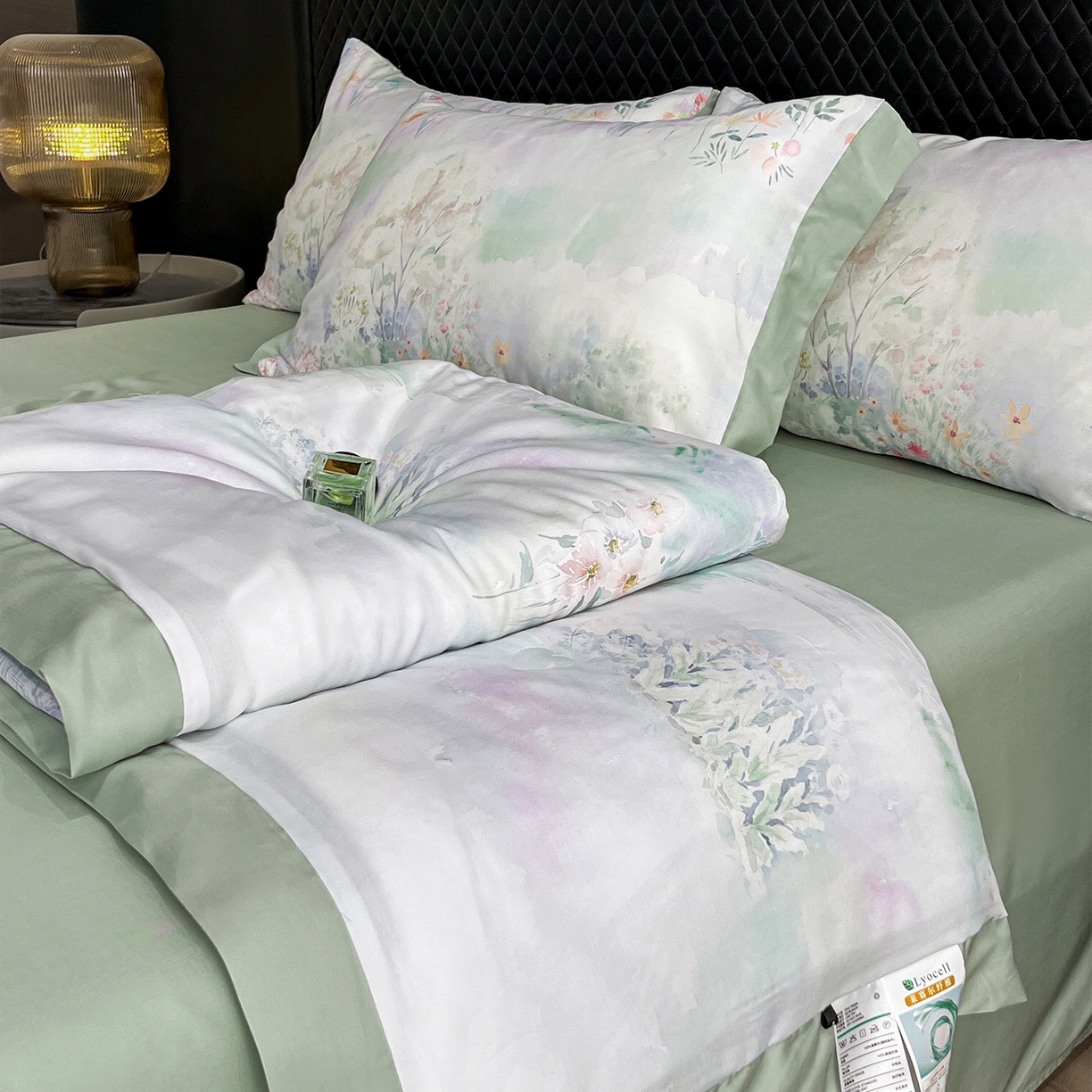91家纺网 家纺一手货源 找家纺 迷尚家居 2026新款夏被100%莱赛尔数码印花夏被四件套50支天丝夏被 春野序绿-夏被款