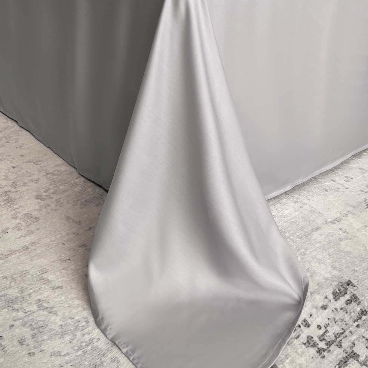 91家纺网 家纺一手货源 找家纺 迷尚家居 2026新款夏被100%莱赛尔数码印花夏被四件套50支天丝夏被 春野序紫-夏被款