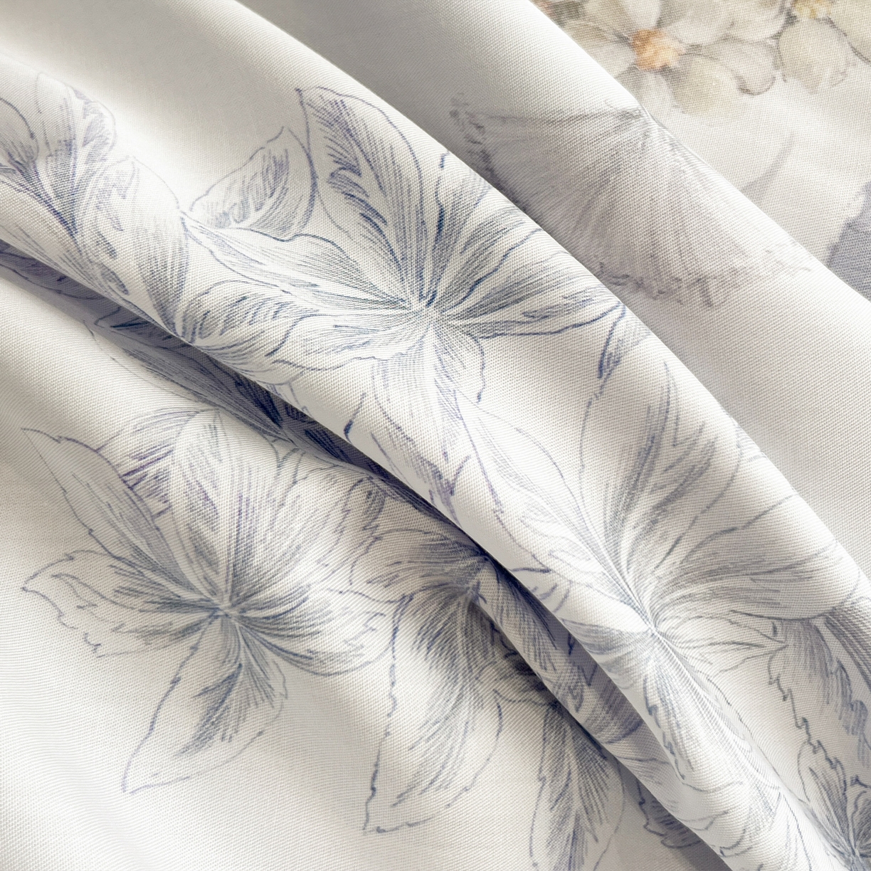 91家纺网 家纺一手货源 找家纺 迷尚家居 2026新款夏被100%莱赛尔数码印花夏被四件套50支天丝夏被 春溢然-夏被款