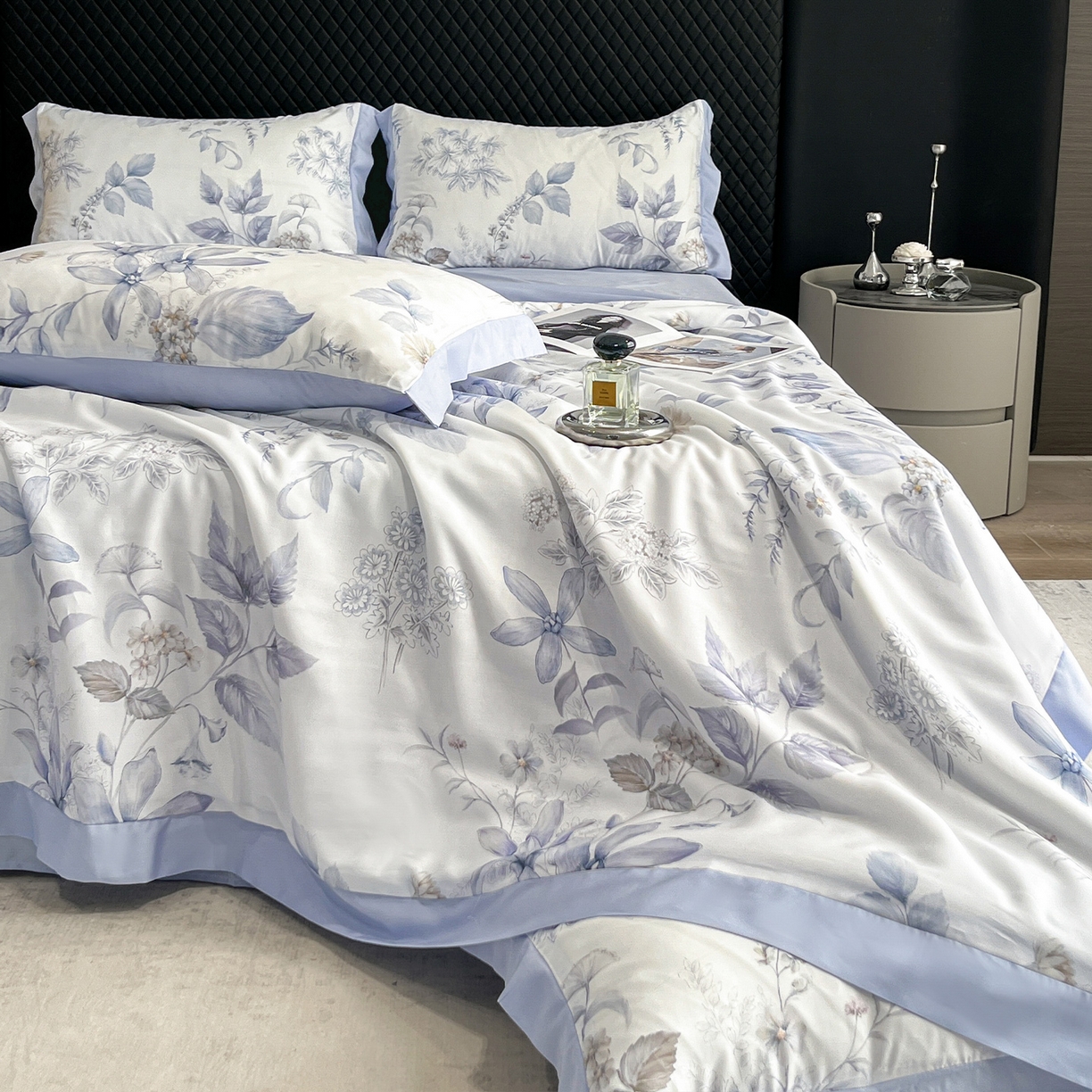 91家纺网 家纺一手货源 找家纺 迷尚家居 2026新款夏被100%莱赛尔数码印花夏被四件套50支天丝夏被 春溢然-夏被款