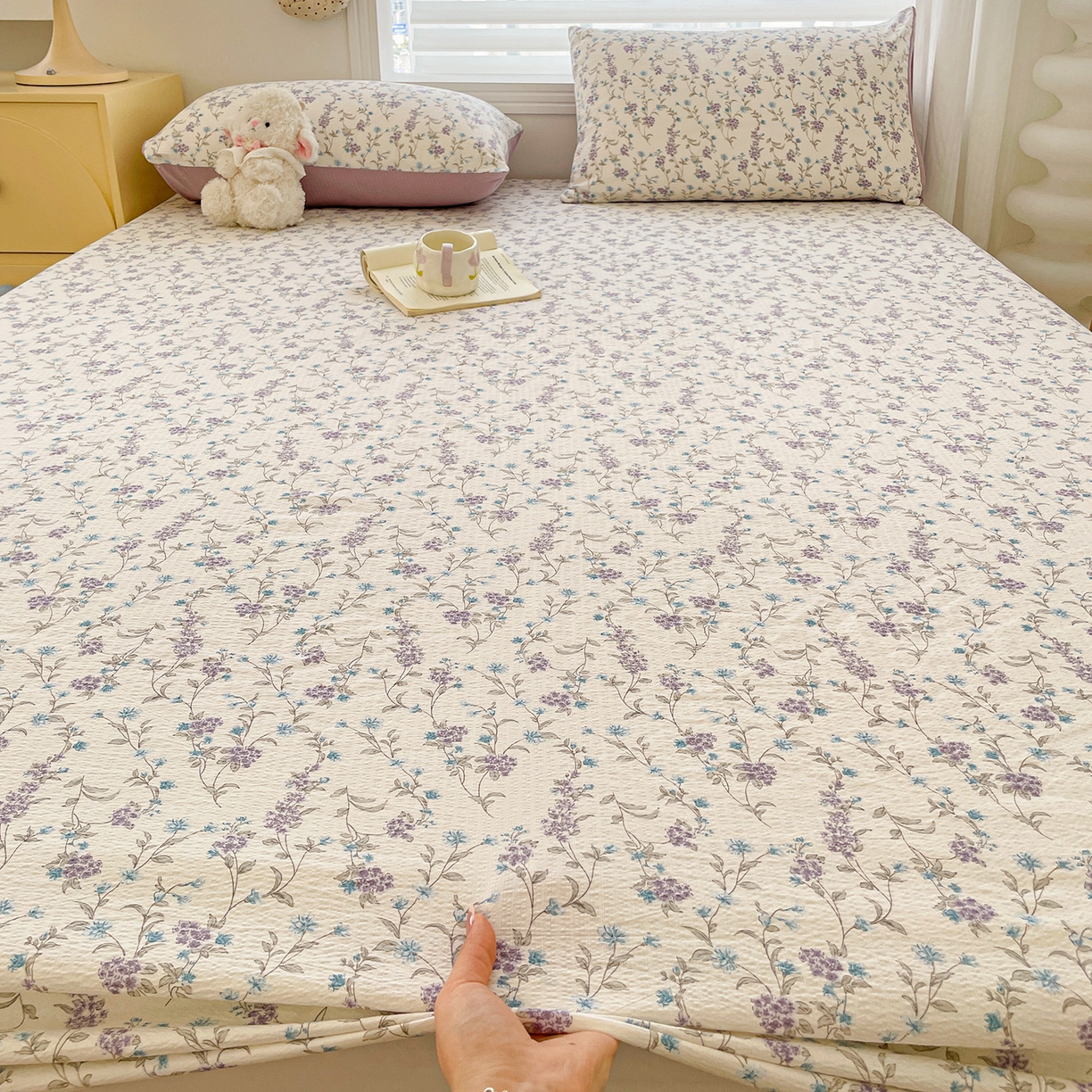 91家纺网 家纺一手货源 找家纺 立森 2026春夏新款云感皱皱纱泡芙纱床笠单枕套系列-叠拍图 春日铃兰