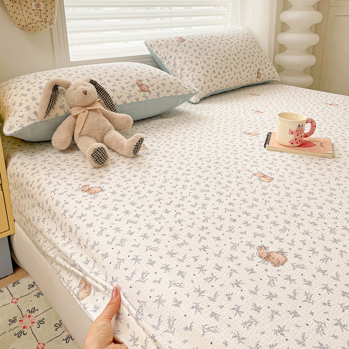 91家纺网 家纺一手货源 找家纺 立森 2026春夏新款云感皱皱纱泡芙纱床笠单枕套系列-叠拍图 丛林兔