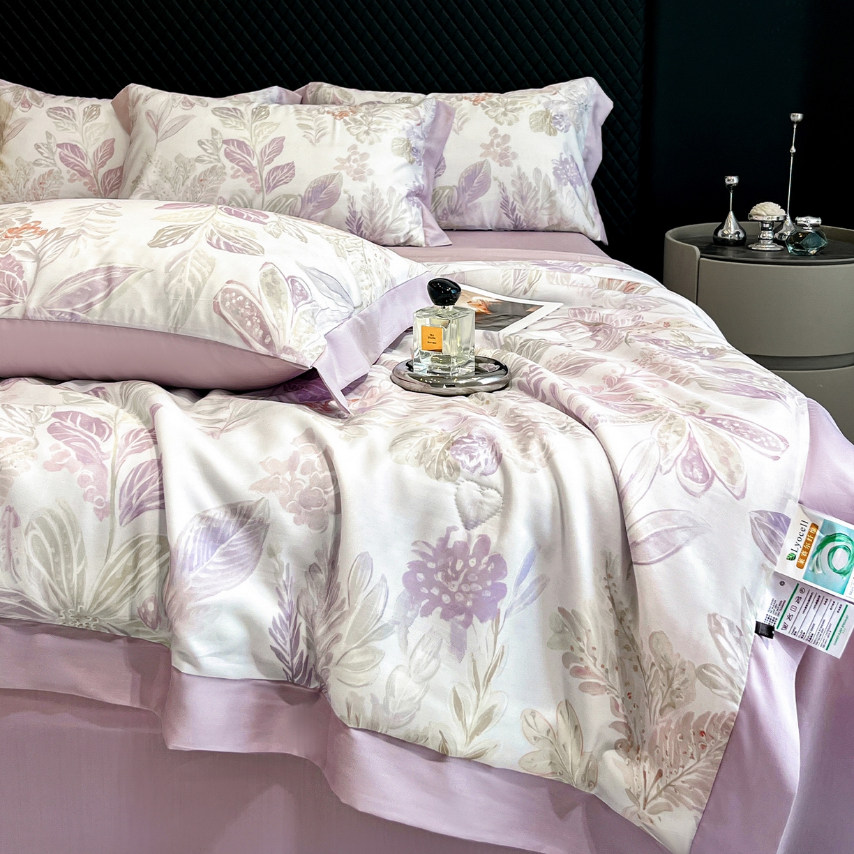 91家纺网 家纺一手货源 找家纺 迷尚家居 2026新款夏被100%莱赛尔数码印花夏被四件套50支天丝夏被 花拾朝露紫-夏被款