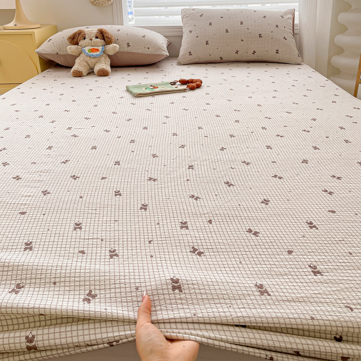 91家纺网 家纺一手货源 找家纺 立森 2026春夏新款云感皱皱纱泡芙纱床笠单枕套系列-叠拍图 可爱熊熊