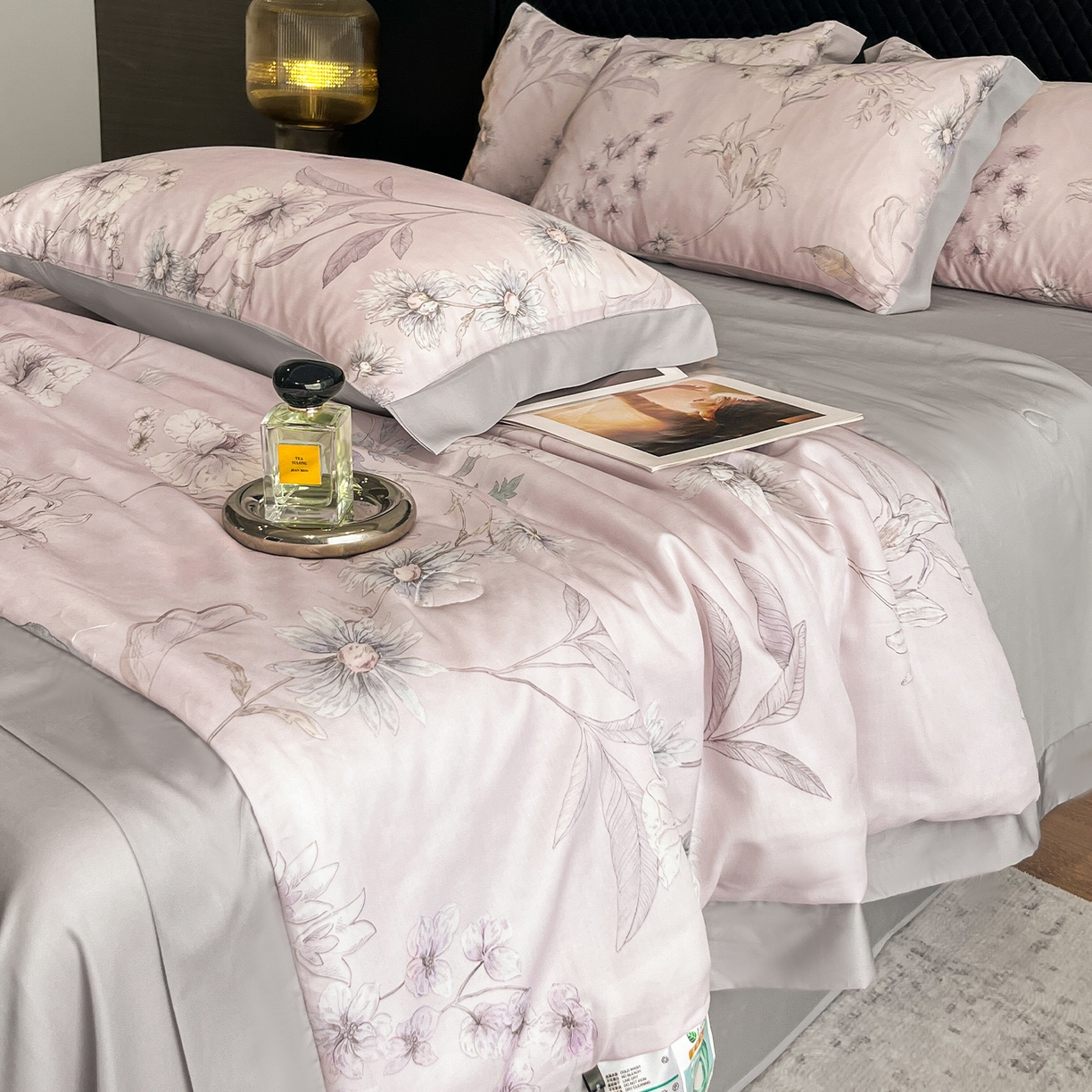 91家纺网 家纺一手货源 找家纺 迷尚家居 2026新款夏被100%莱赛尔数码印花夏被四件套50支天丝夏被 简悠集-夏被款