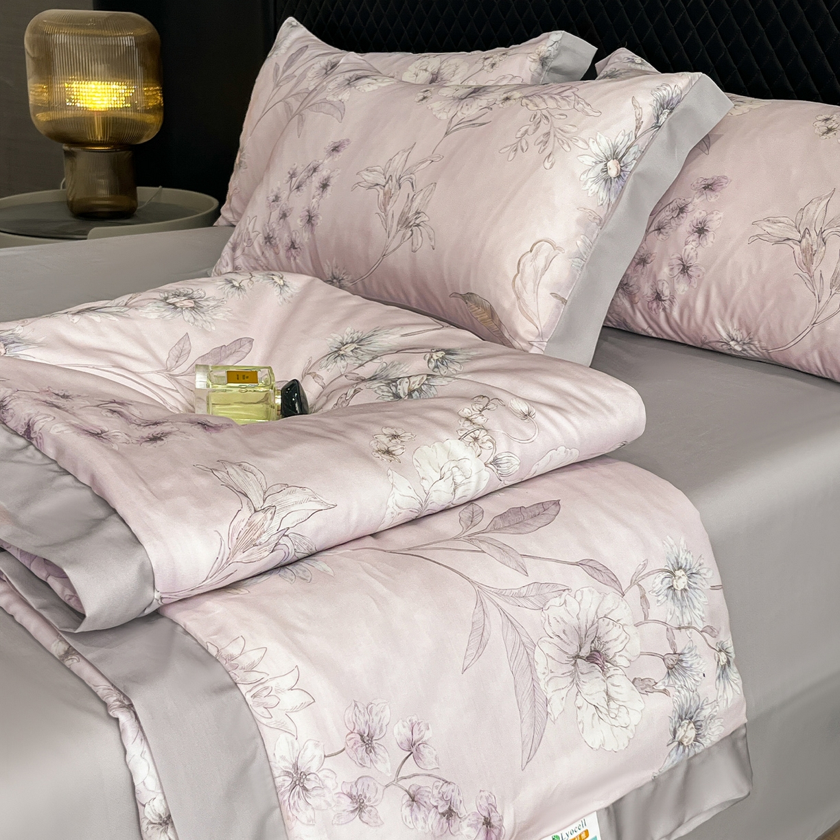 91家纺网 家纺一手货源 找家纺 迷尚家居 2026新款夏被100%莱赛尔数码印花夏被四件套50支天丝夏被 简悠集-夏被款