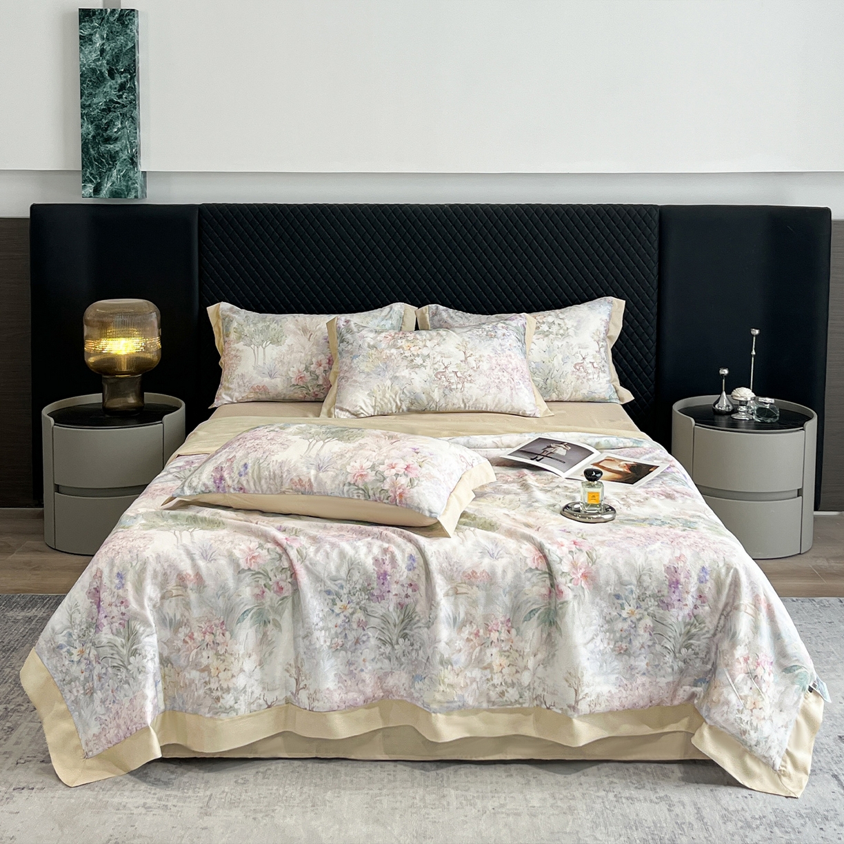 91家纺网 家纺一手货源 找家纺 迷尚家居 2026新款夏被100%莱赛尔数码印花夏被四件套50支天丝夏被 林间鹿语-夏被款