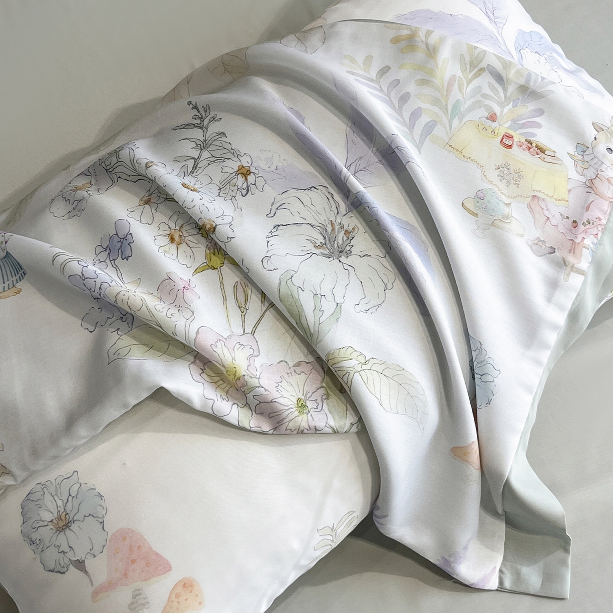 91家纺网 家纺一手货源 找家纺 迷尚家居 2026新款夏被100%莱赛尔数码印花夏被四件套50支天丝夏被 林间兔-夏被款