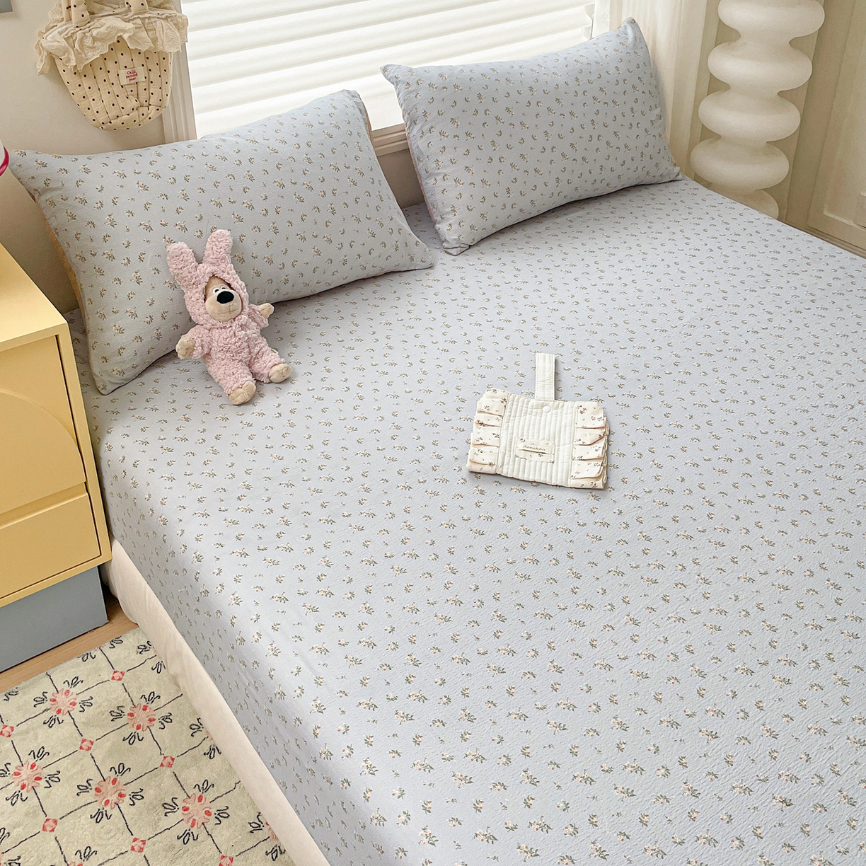 91家纺网 家纺一手货源 找家纺 立森 2026春夏新款云感皱皱纱泡芙纱床笠单枕套系列-叠拍图 森澜