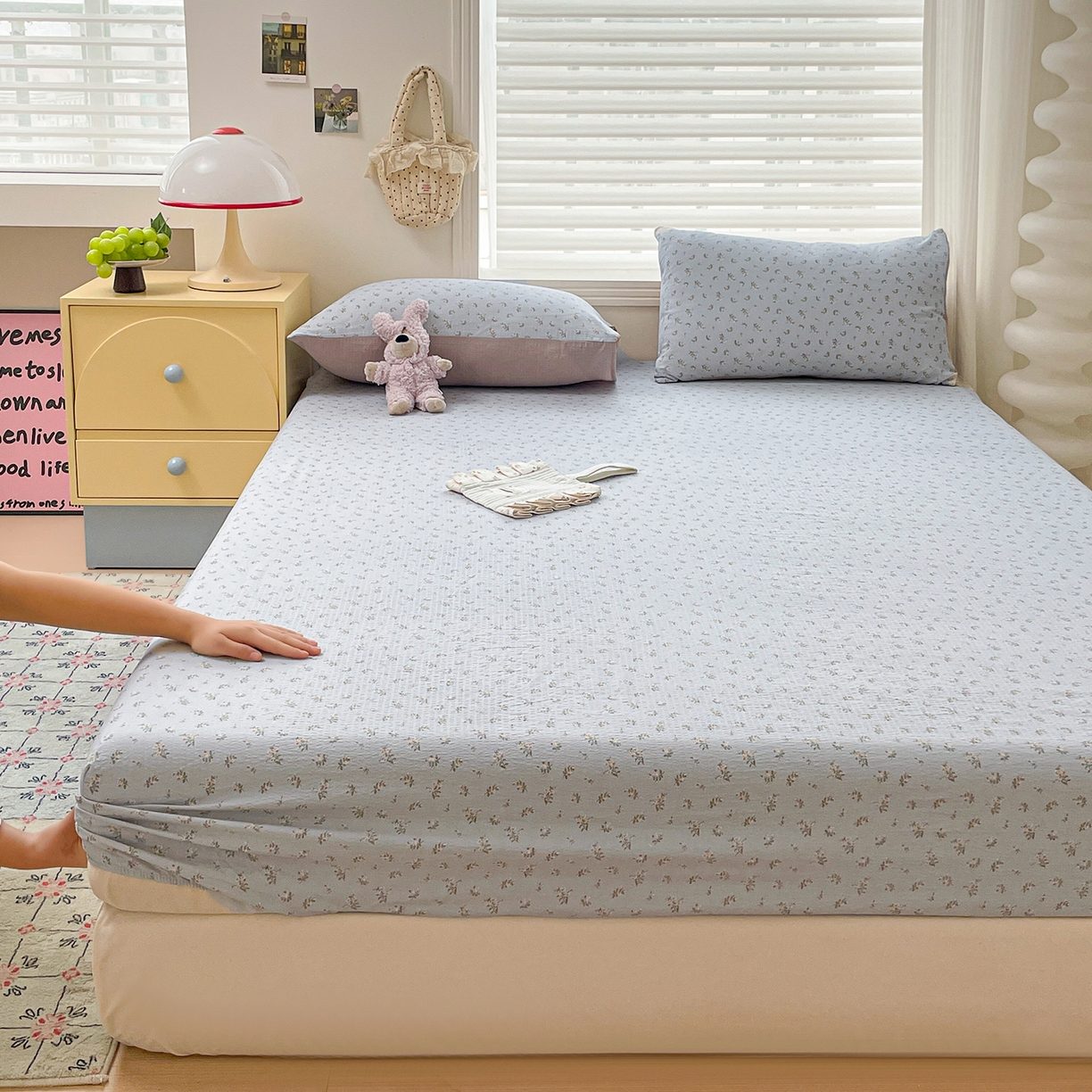 91家纺网 家纺一手货源 找家纺 立森 2026春夏新款云感皱皱纱泡芙纱床笠单枕套系列-叠拍图 森澜