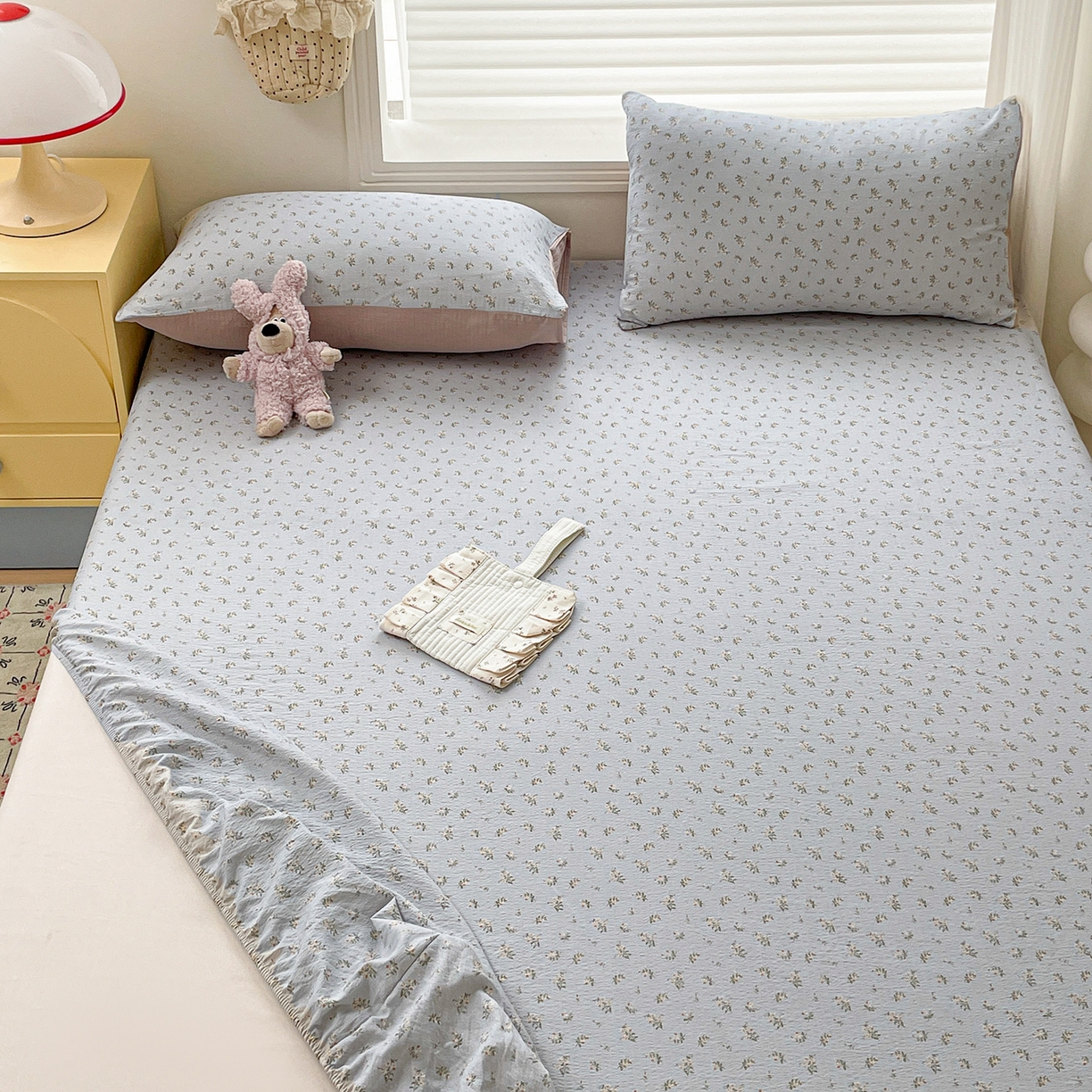 91家纺网 家纺一手货源 找家纺 立森 2026春夏新款云感皱皱纱泡芙纱床笠单枕套系列-叠拍图 森澜