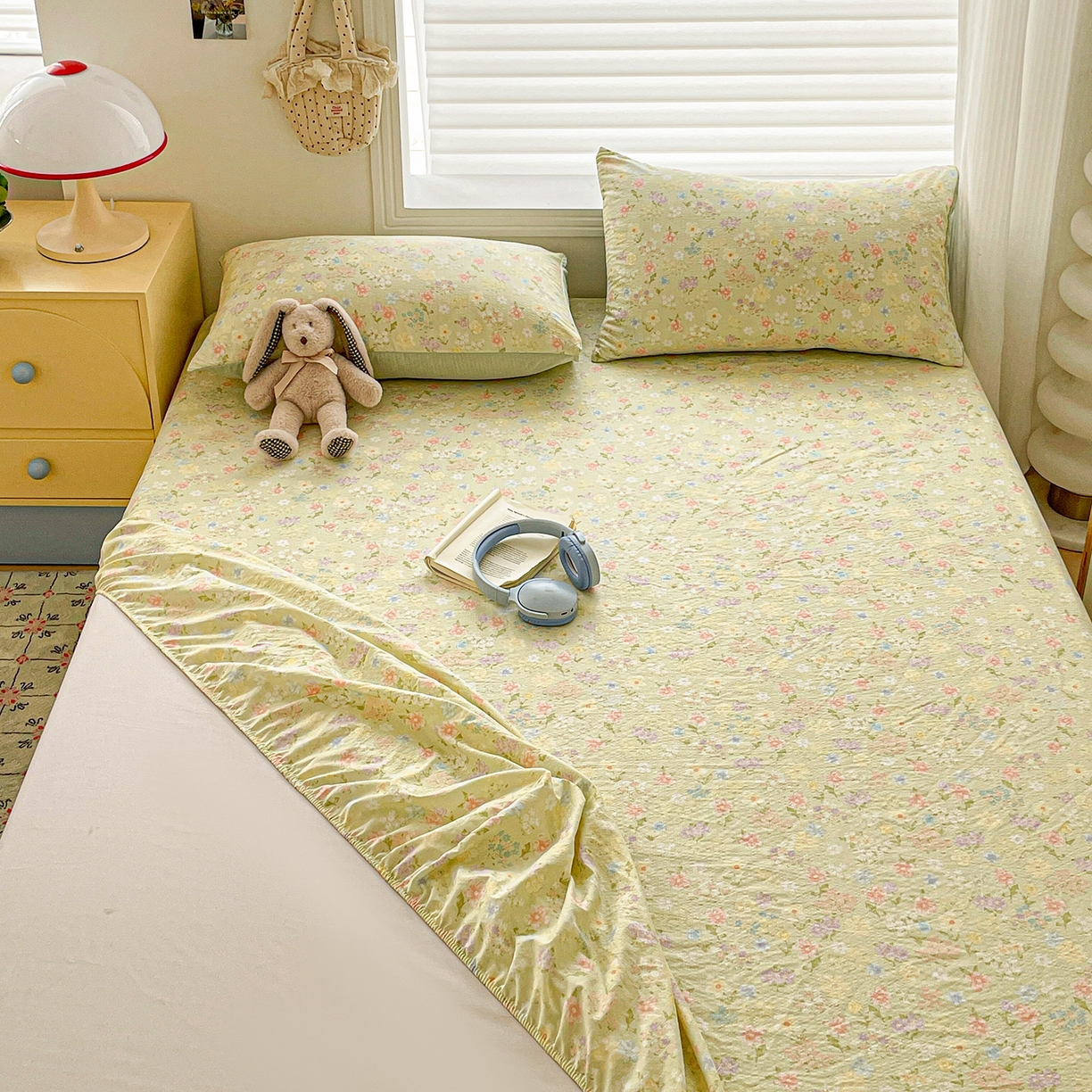 91家纺网 家纺一手货源 找家纺 立森 2026春夏新款云感皱皱纱泡芙纱床笠单枕套系列-叠拍图 夏日木槿