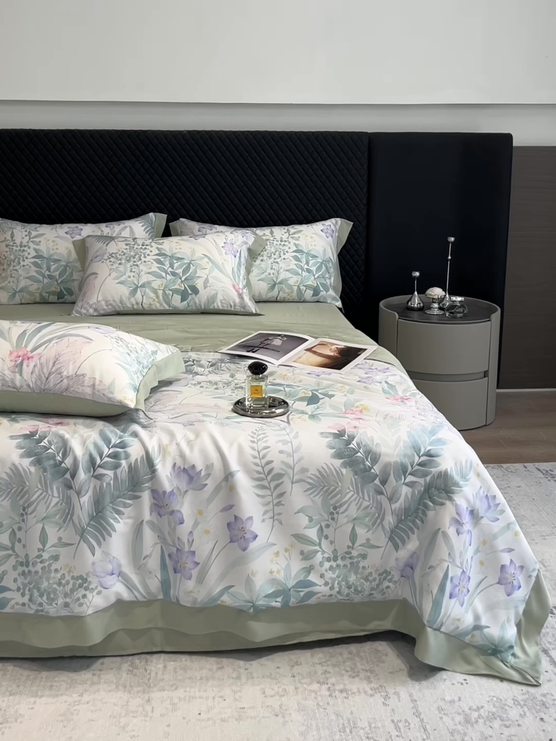 91家纺网 家纺一手货源 找家纺 迷尚家居 2026新款夏被100%莱赛尔数码印花夏被四件套50支天丝夏被 蔓行-夏被款