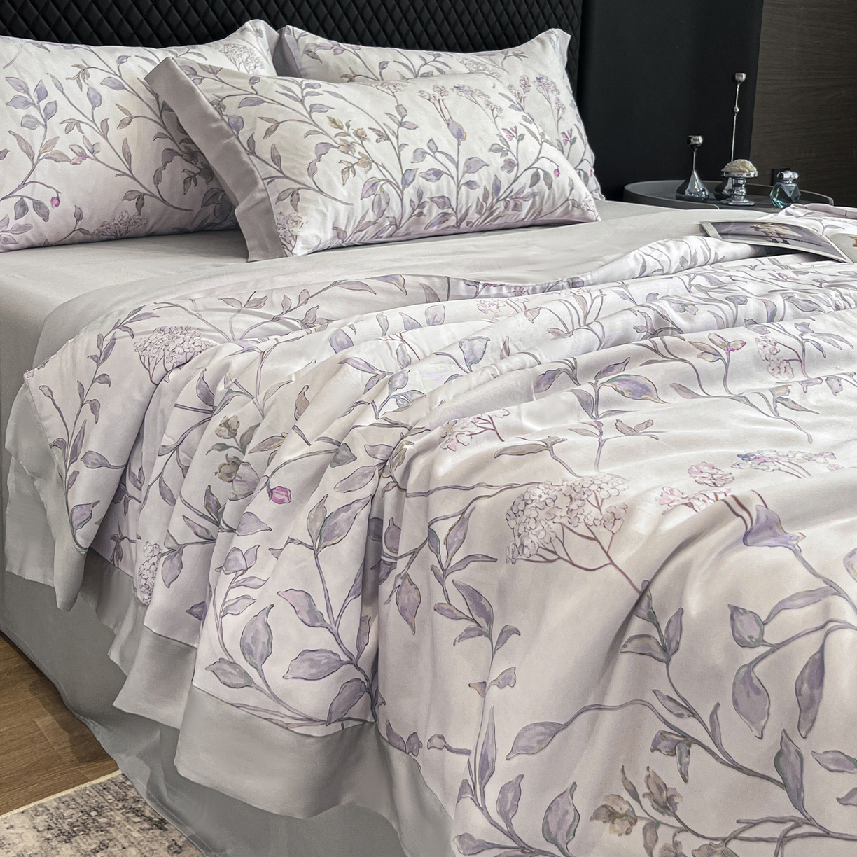 91家纺网 家纺一手货源 找家纺 迷尚家居 2026新款夏被100%莱赛尔数码印花夏被四件套50支天丝夏被 蔓月-夏被款