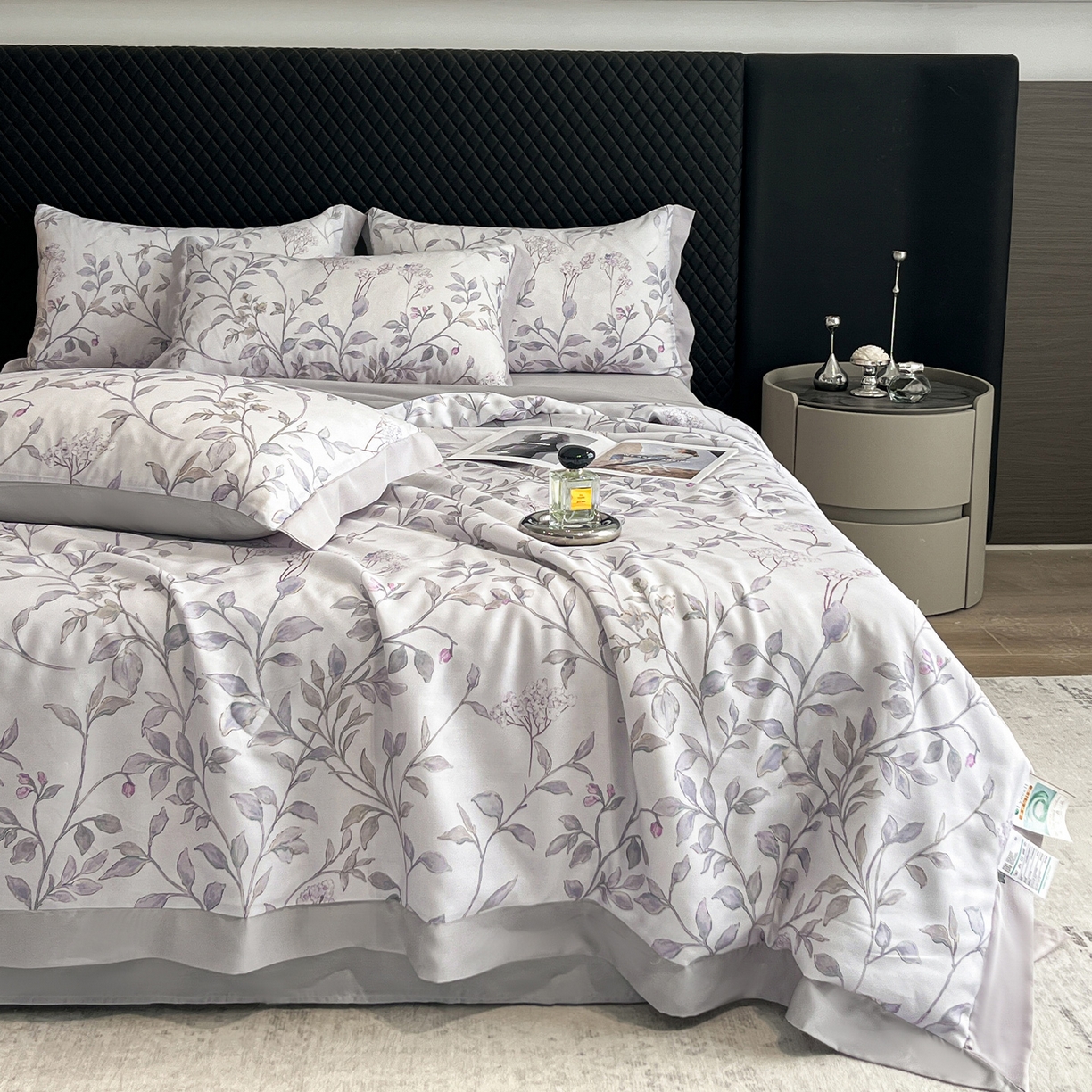 91家纺网 家纺一手货源 找家纺 迷尚家居 2026新款夏被100%莱赛尔数码印花夏被四件套50支天丝夏被 蔓月-夏被款