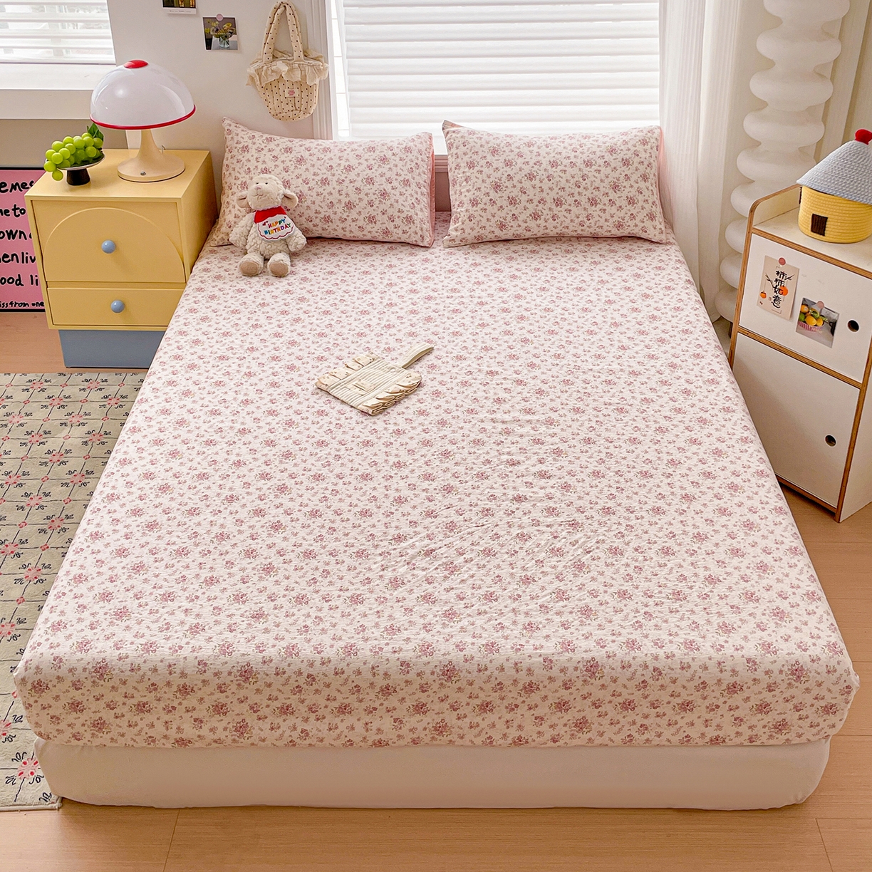 91家纺网 家纺一手货源 找家纺 立森 2026春夏新款云感皱皱纱泡芙纱床笠单枕套系列-叠拍图 栀夏