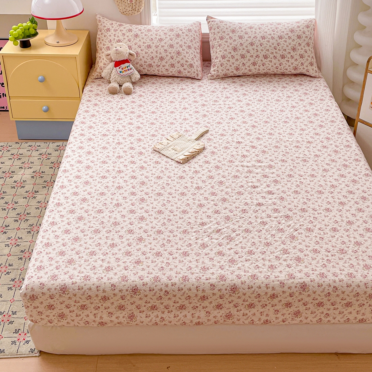 91家纺网 家纺一手货源 找家纺 立森 2026春夏新款云感皱皱纱泡芙纱床笠单枕套系列-叠拍图 栀夏