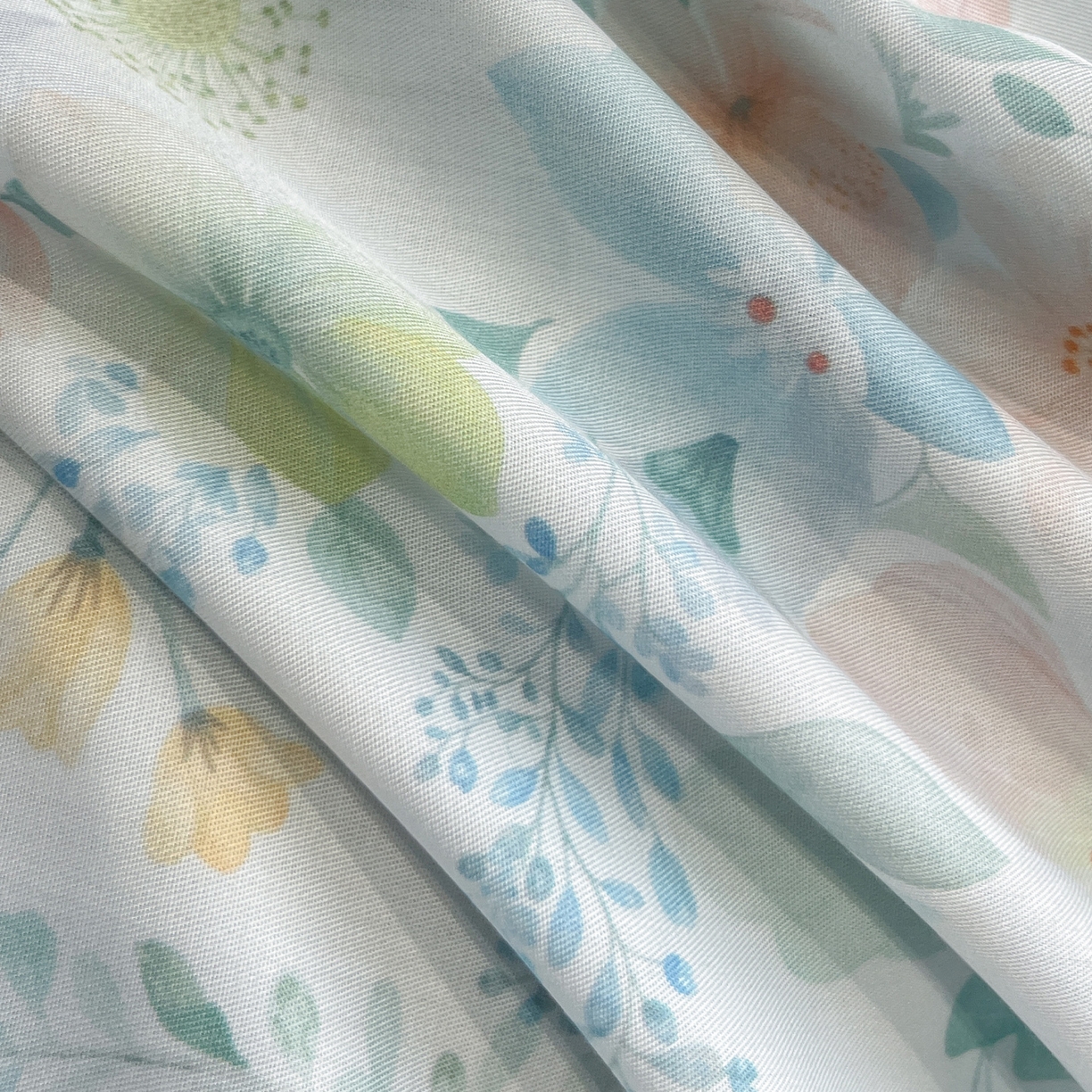 91家纺网 家纺一手货源 找家纺 迷尚家居 2026新款夏被100%莱赛尔数码印花夏被四件套50支天丝夏被 森漫屿-夏被款