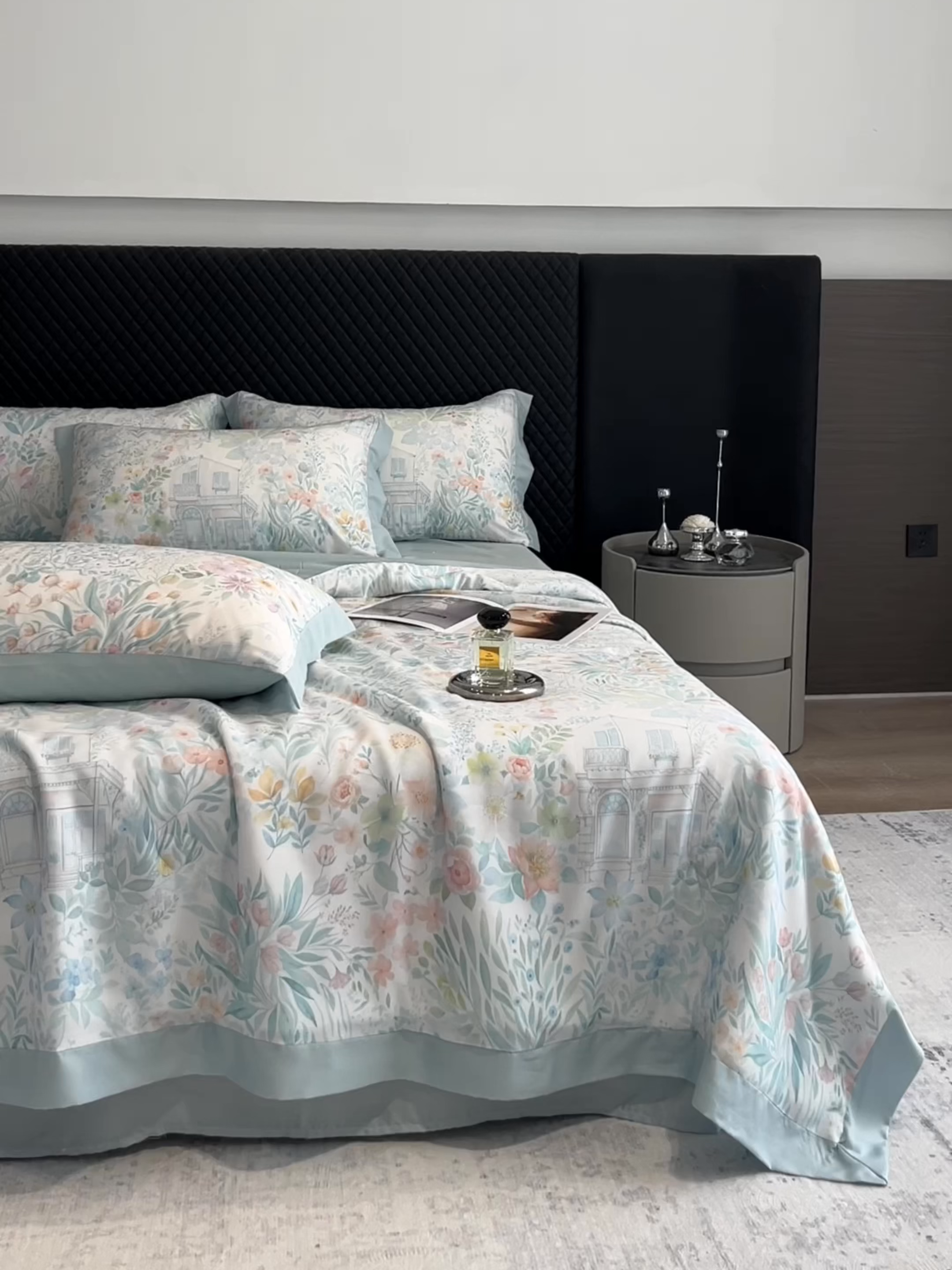 91家纺网 家纺一手货源 找家纺 迷尚家居 2026新款夏被100%莱赛尔数码印花夏被四件套50支天丝夏被 森漫屿-夏被款