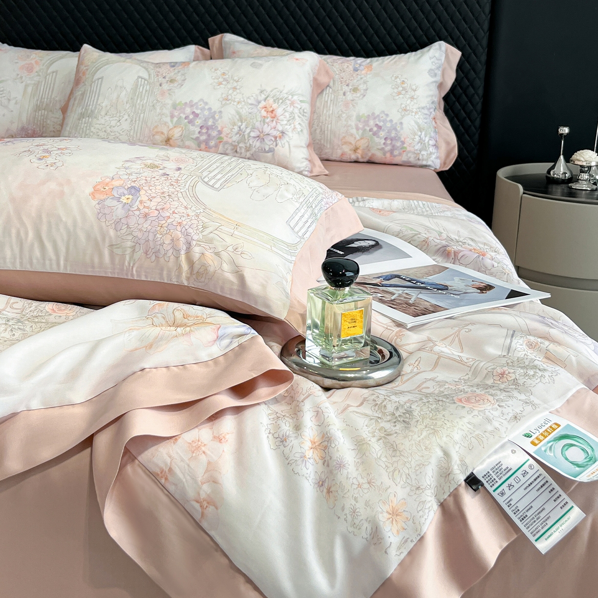 91家纺网 家纺一手货源 找家纺 迷尚家居 2026新款夏被100%莱赛尔数码印花夏被四件套50支天丝夏被 星纱花庭-夏被款