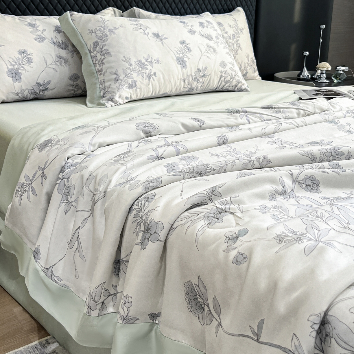 91家纺网 家纺一手货源 找家纺 迷尚家居 2026新款夏被100%莱赛尔数码印花夏被四件套50支天丝夏被 源序-夏被款