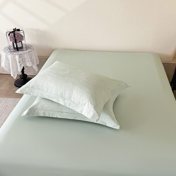 91家纺网 家纺一手货源 找家纺 梵克保罗 2026新款全棉60S长绒棉立体厚织提花四件套 蝶梦-湖水绿