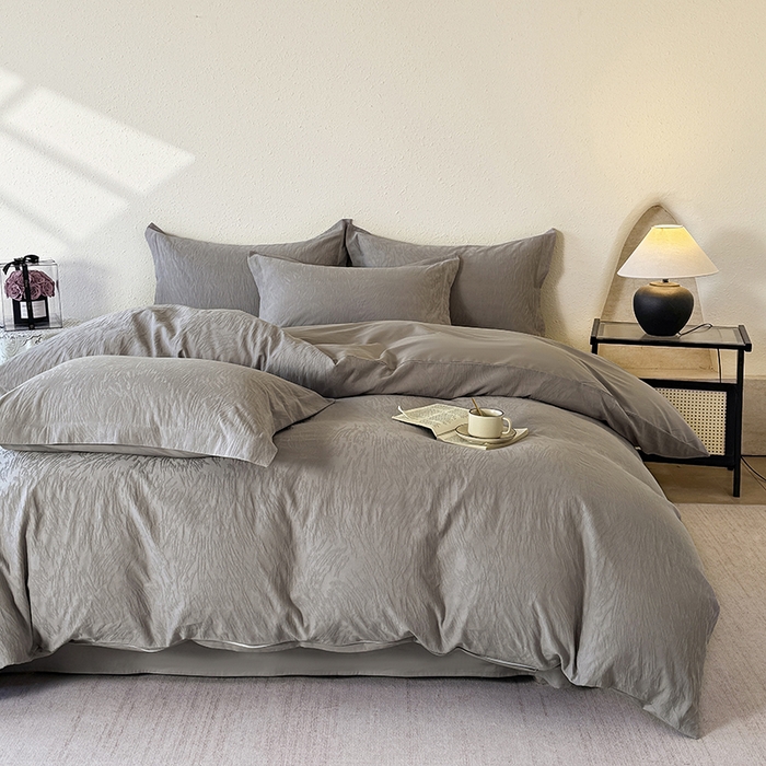 91家纺网 家纺一手货源 找家纺 梵克保罗 2026新款全棉60S长绒棉立体厚织提花四件套 克拉拉-太空灰