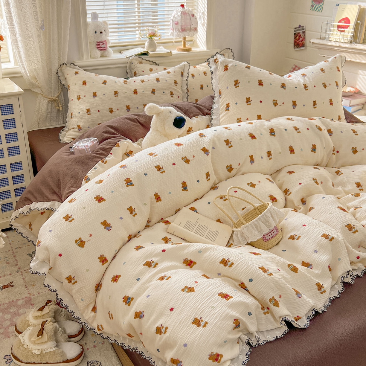 91家纺网 家纺一手货源 找家纺 晚爱家纺（原晚安家居） 2026新款蕾丝刺绣花边韩版少女公主风三层纱四件套 红茶小熊