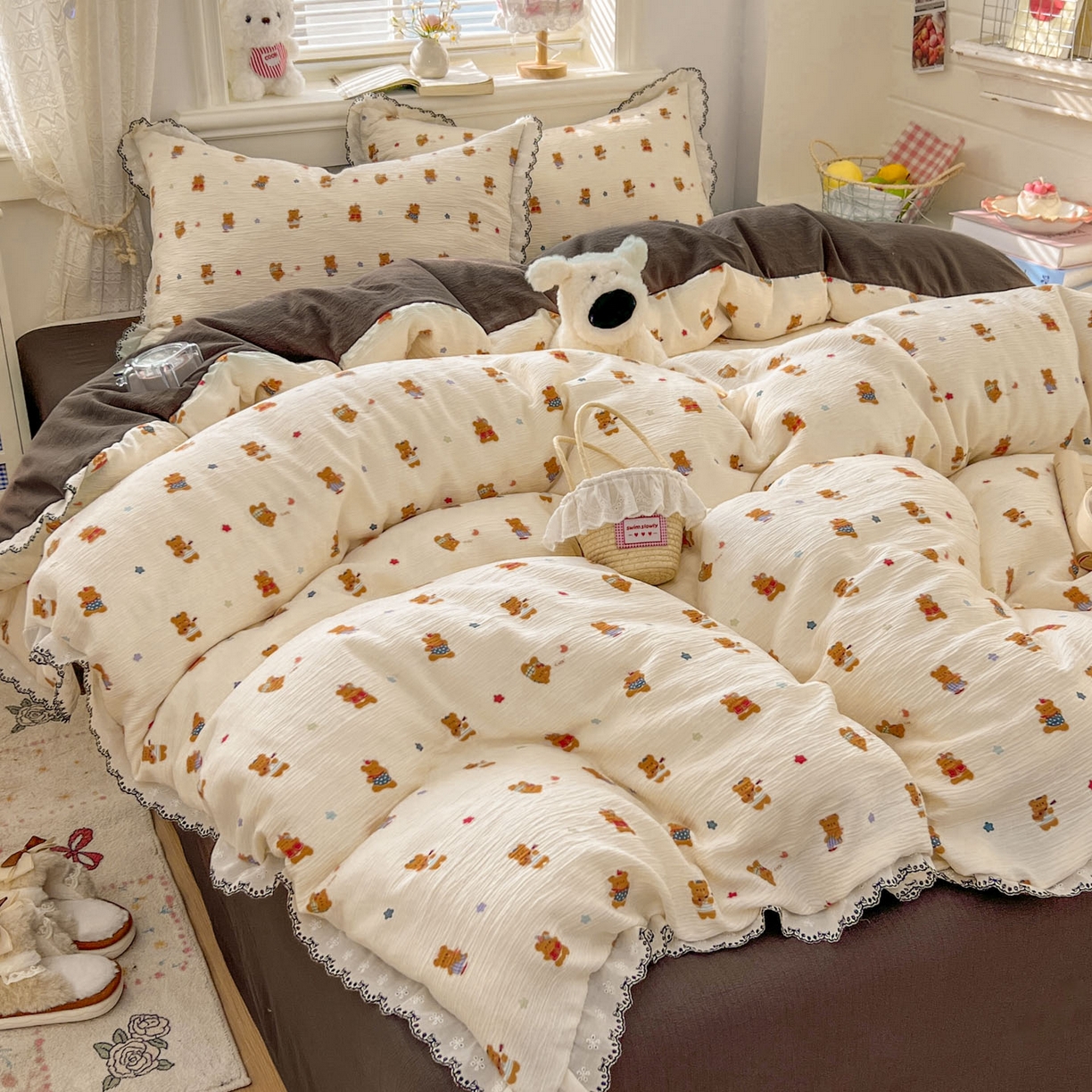 91家纺网 家纺一手货源 找家纺 晚爱家纺（原晚安家居） 2026新款蕾丝刺绣花边韩版少女公主风三层纱四件套 红茶小熊