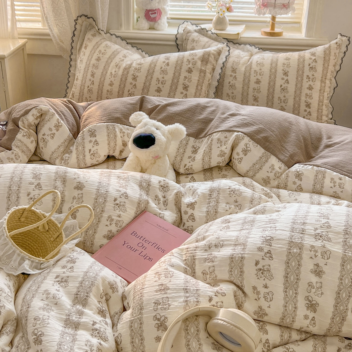 91家纺网 家纺一手货源 找家纺 晚爱家纺（原晚安家居） 2026新款蕾丝刺绣花边韩版少女公主风三层纱四件套 蕾丝熊