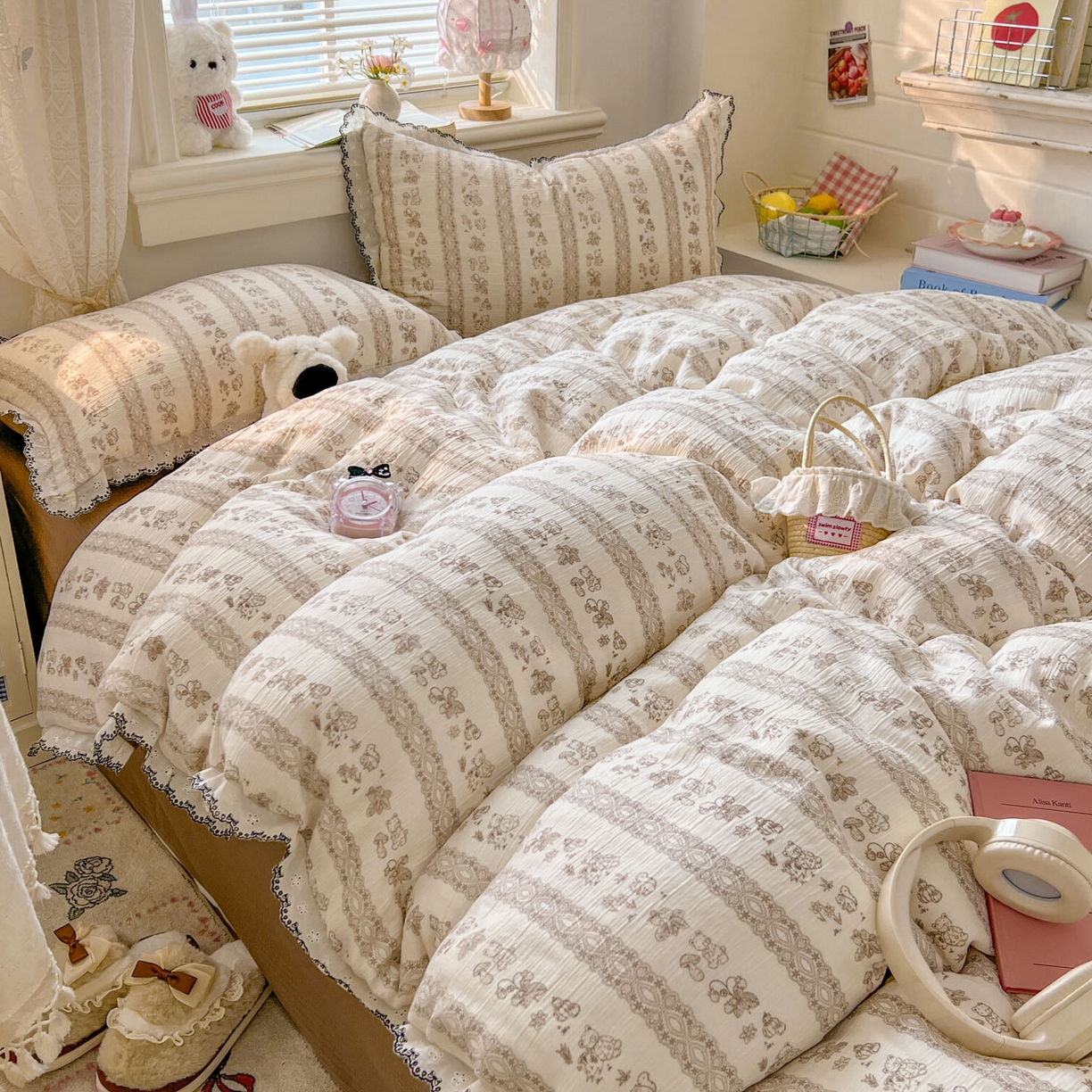 91家纺网 家纺一手货源 找家纺 晚爱家纺（原晚安家居） 2026新款蕾丝刺绣花边韩版少女公主风三层纱四件套 蕾丝熊